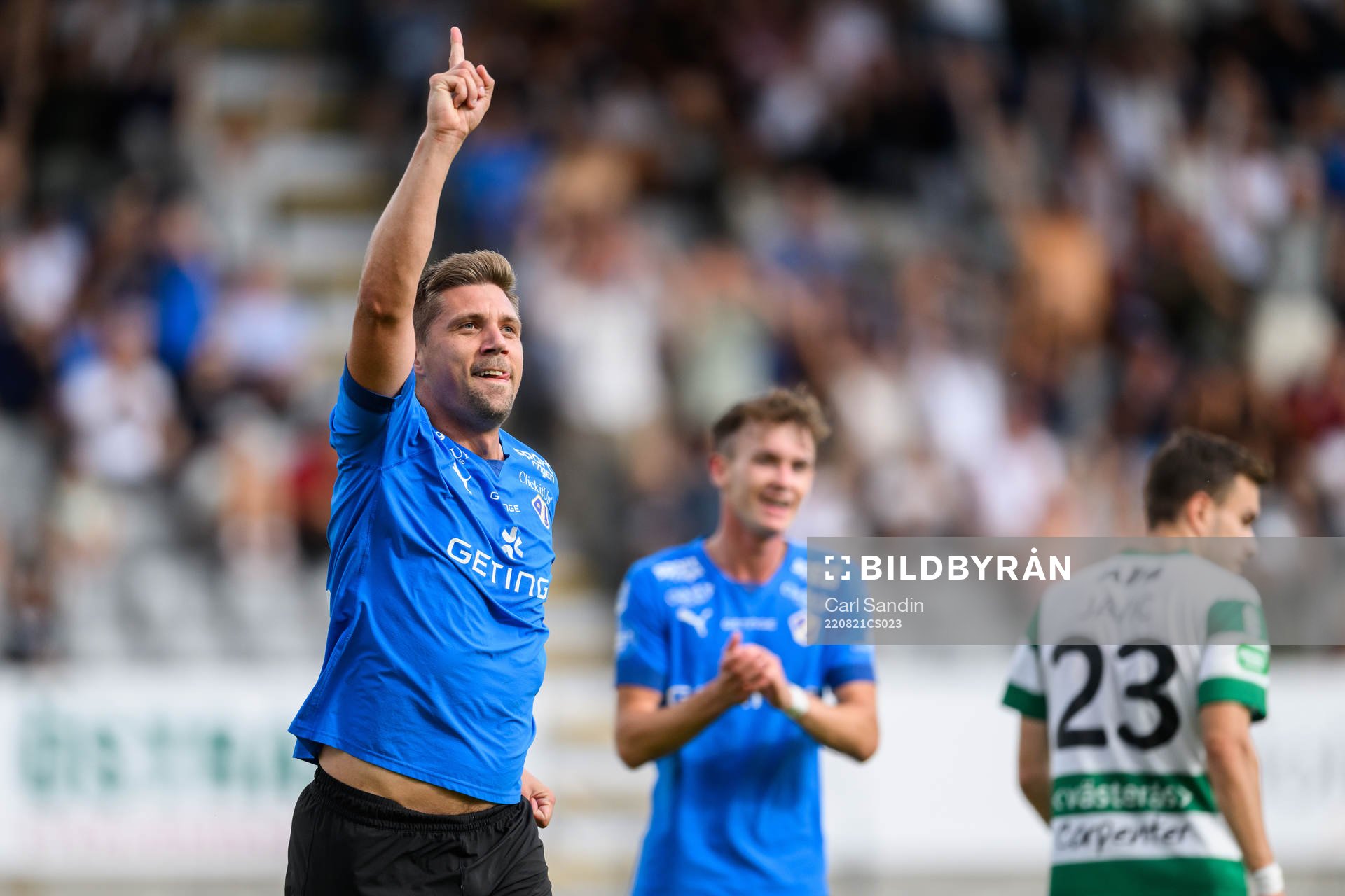 Halmstads Mikael Boman jublar
