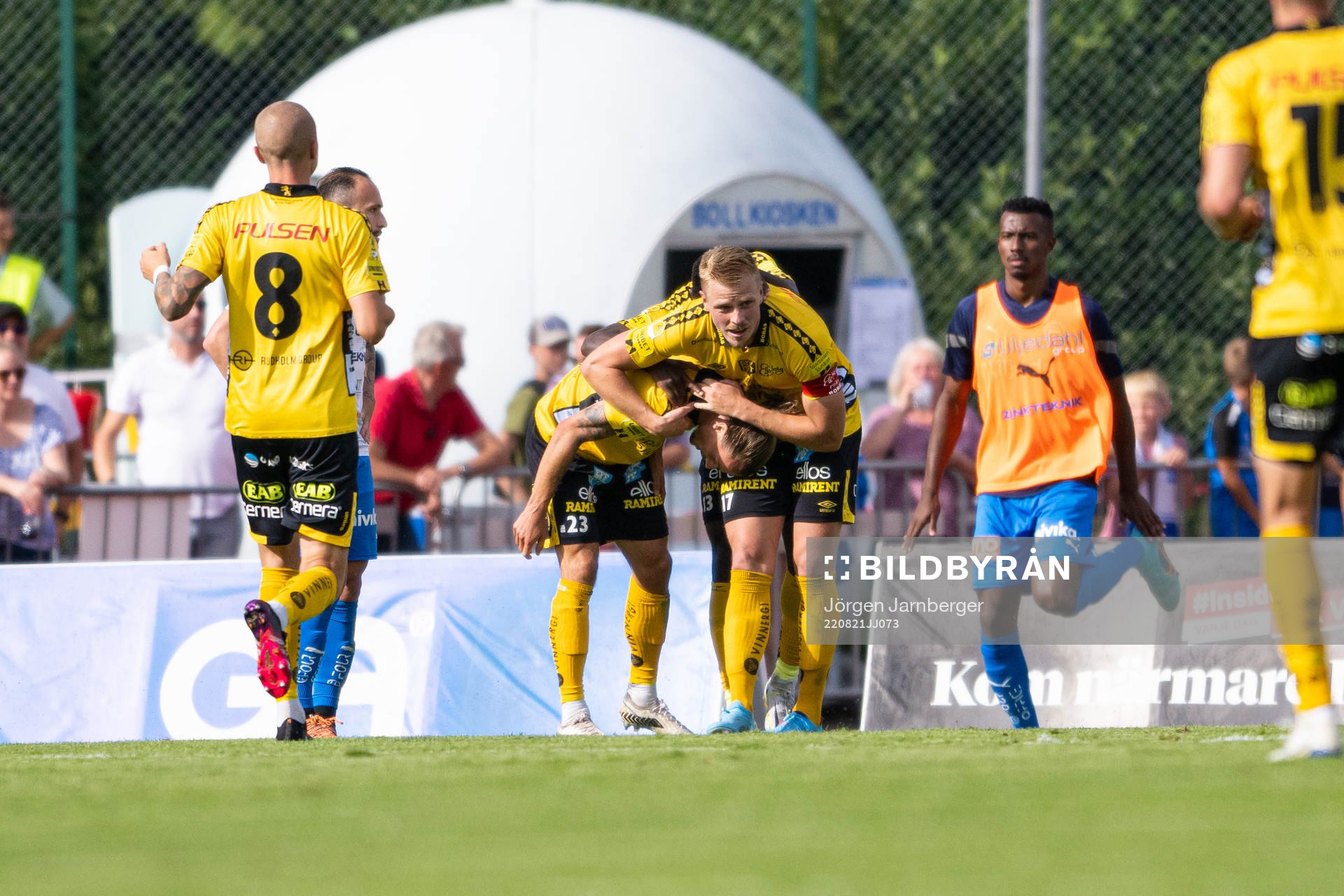 Elfsborgs Niklas Hult och Per Frick jublar