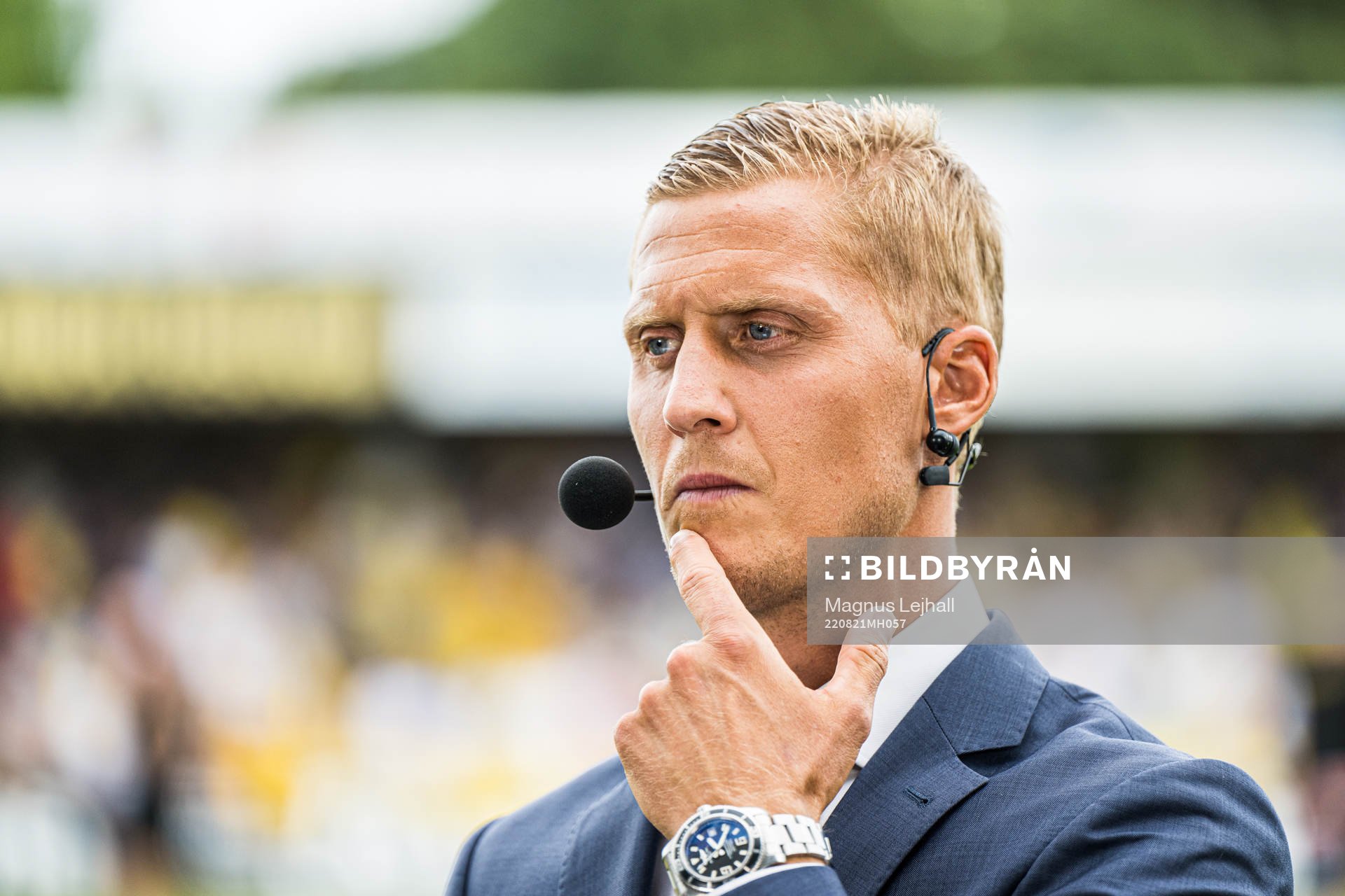 Pär Hansson kommentator på Discovery under fotbollsmatchen i Allsvenskan mellan Mjällby och Malmö FF den 21 augusti 2022 i Hällevik. 