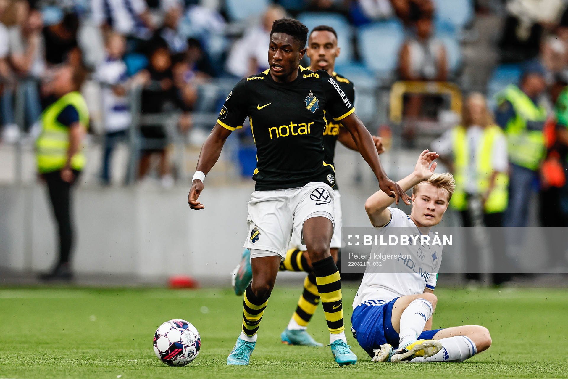 AIKs Josafat Mendes och IFK Norrköpings Andri Lucas