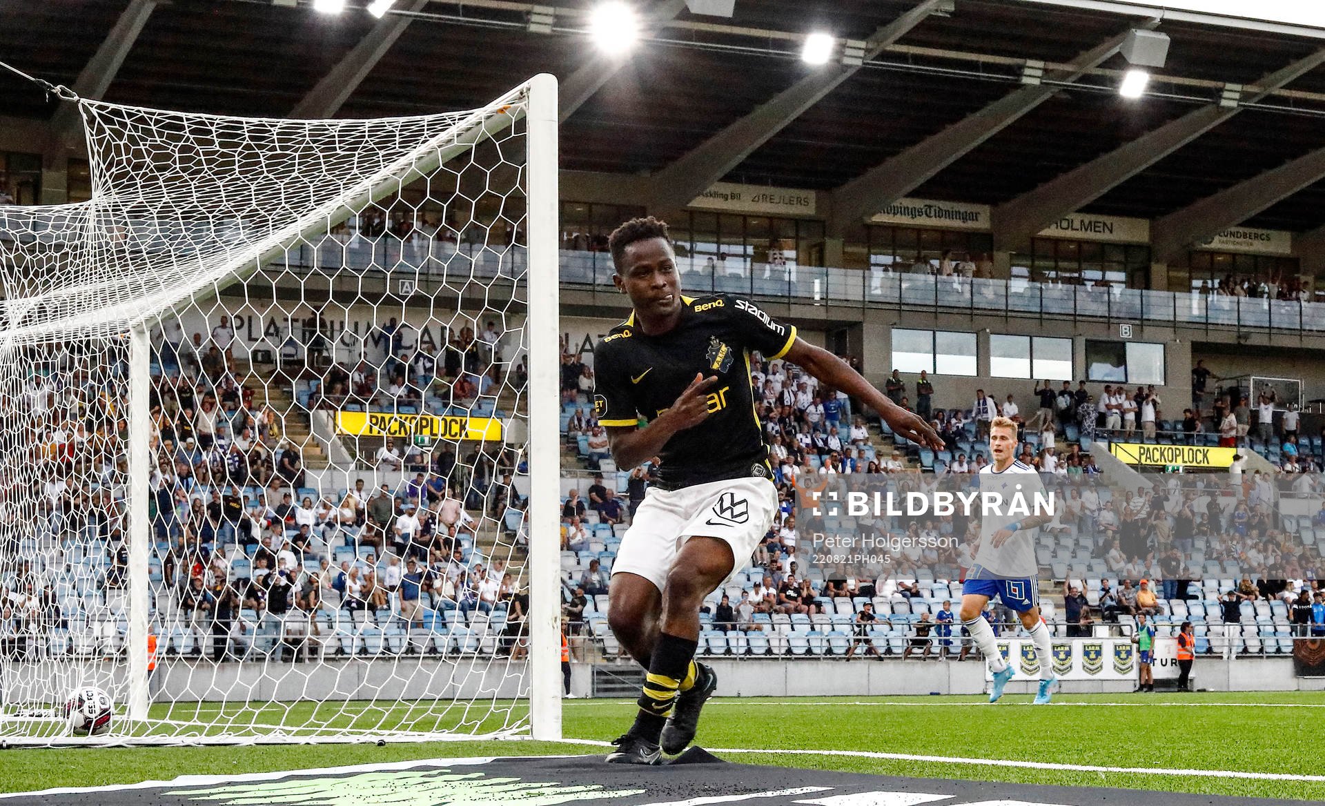 under fotbollsmatchen i Allsvenskan mellan IFK Norrköping