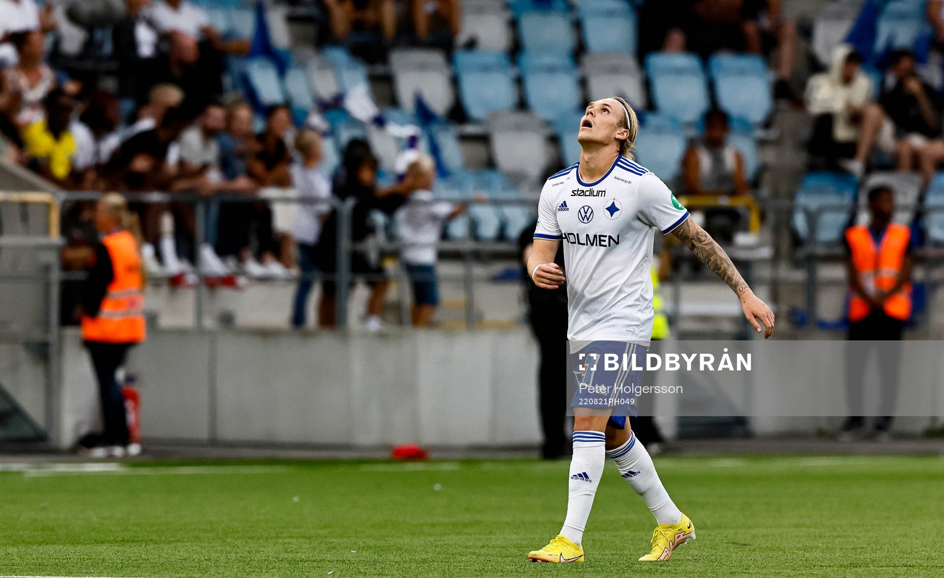 IFK Norrköpings Arnor Sigurdsson reagerar