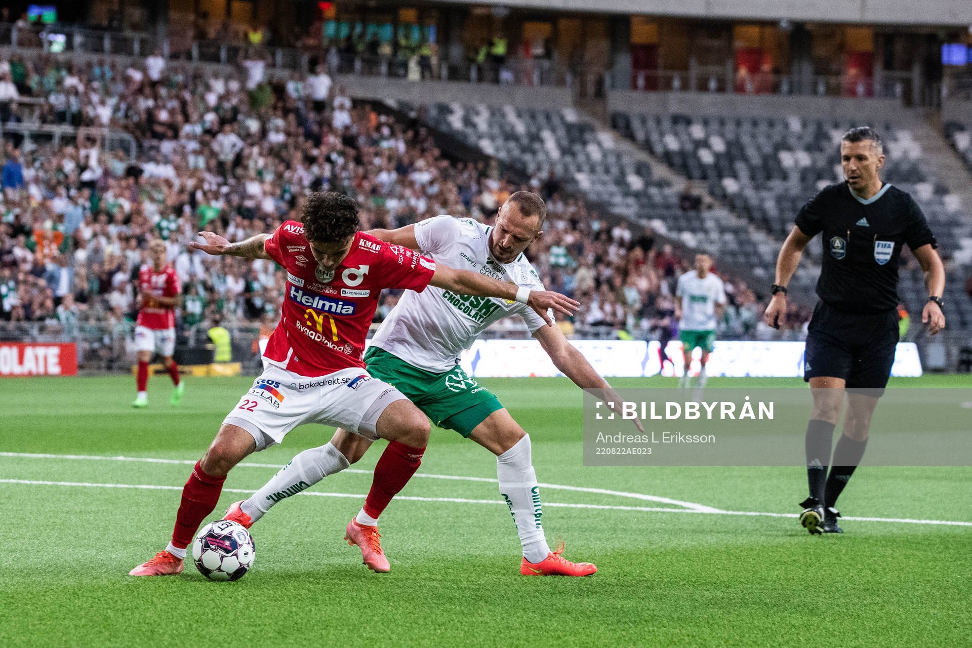 Degerfors Justin Salmon och Hammarbys Veton Berisha