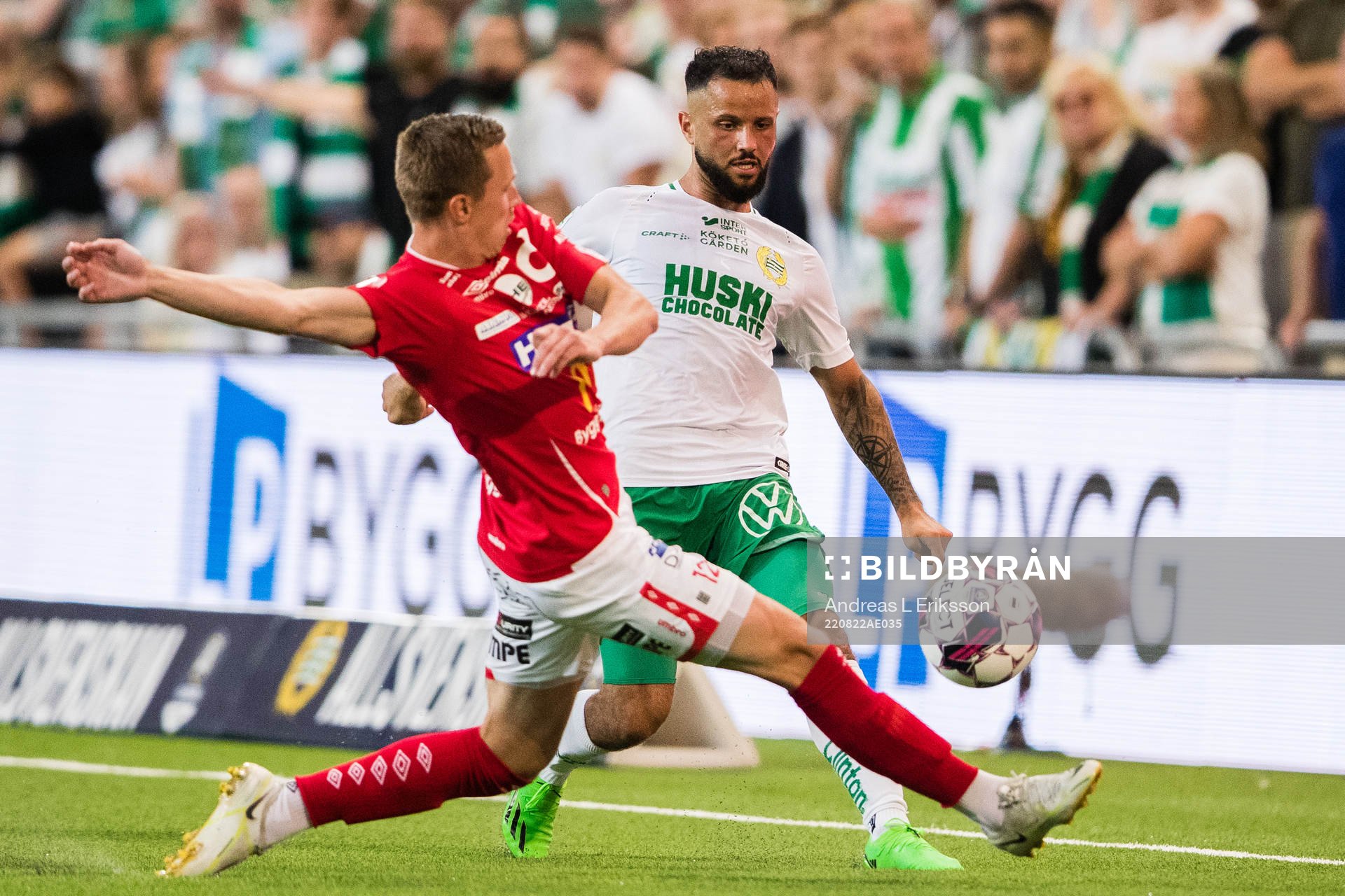Degerfors Erik Lindell och Hammarbys Mohanad Jeahze