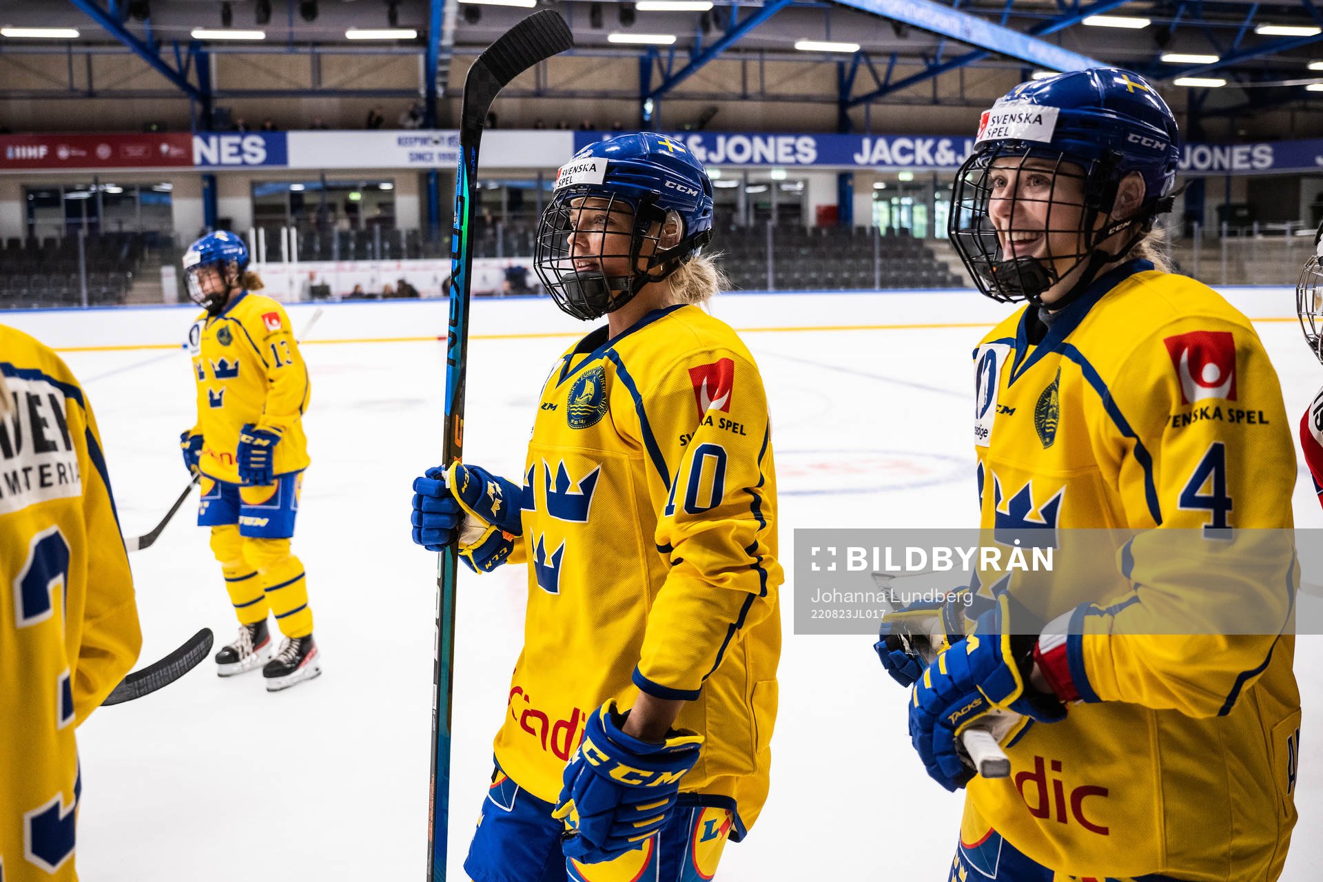 Mina Waxin and Linnéa Andersson of Sweden