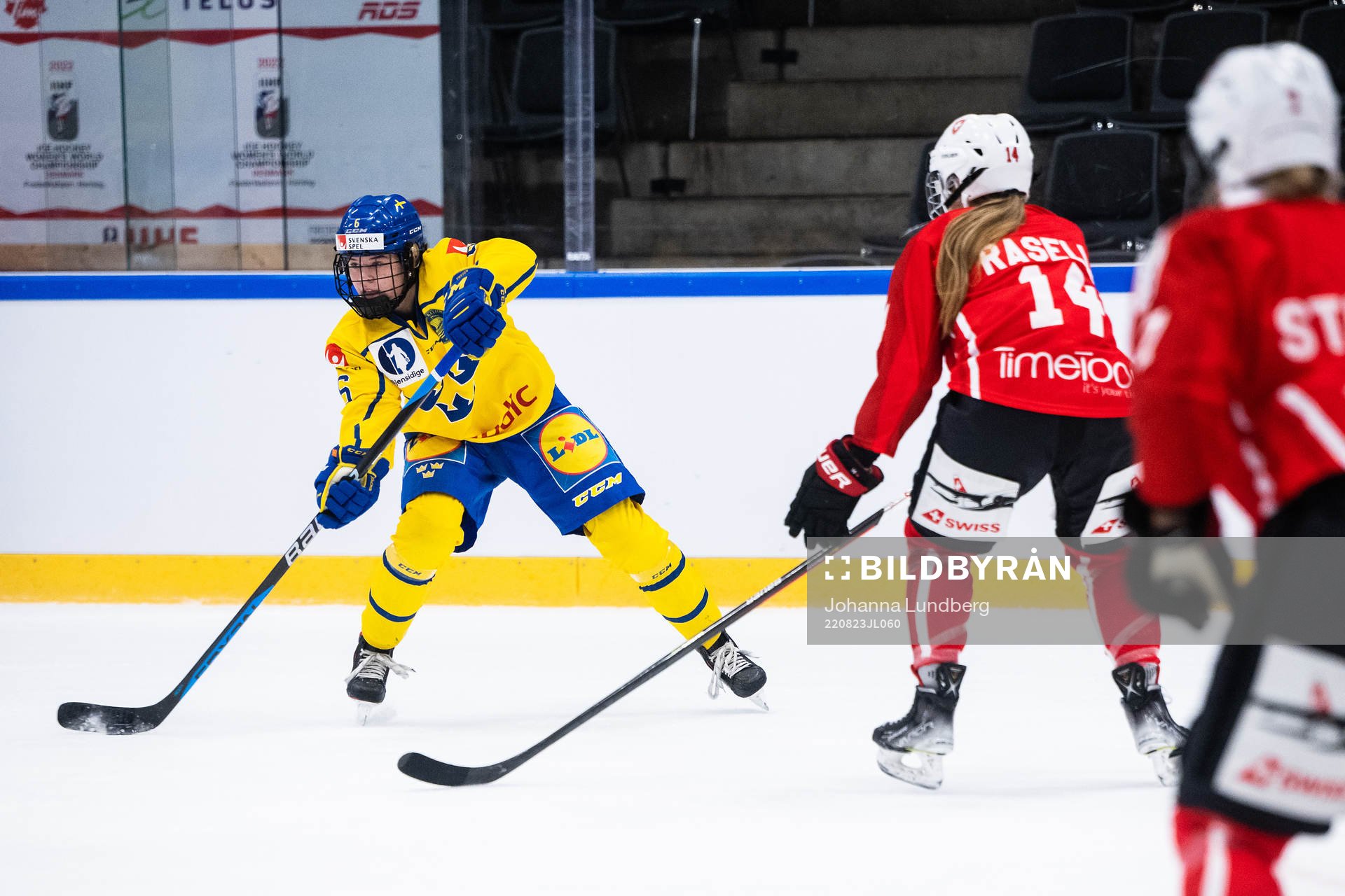 Mira Jungåker of Sweden