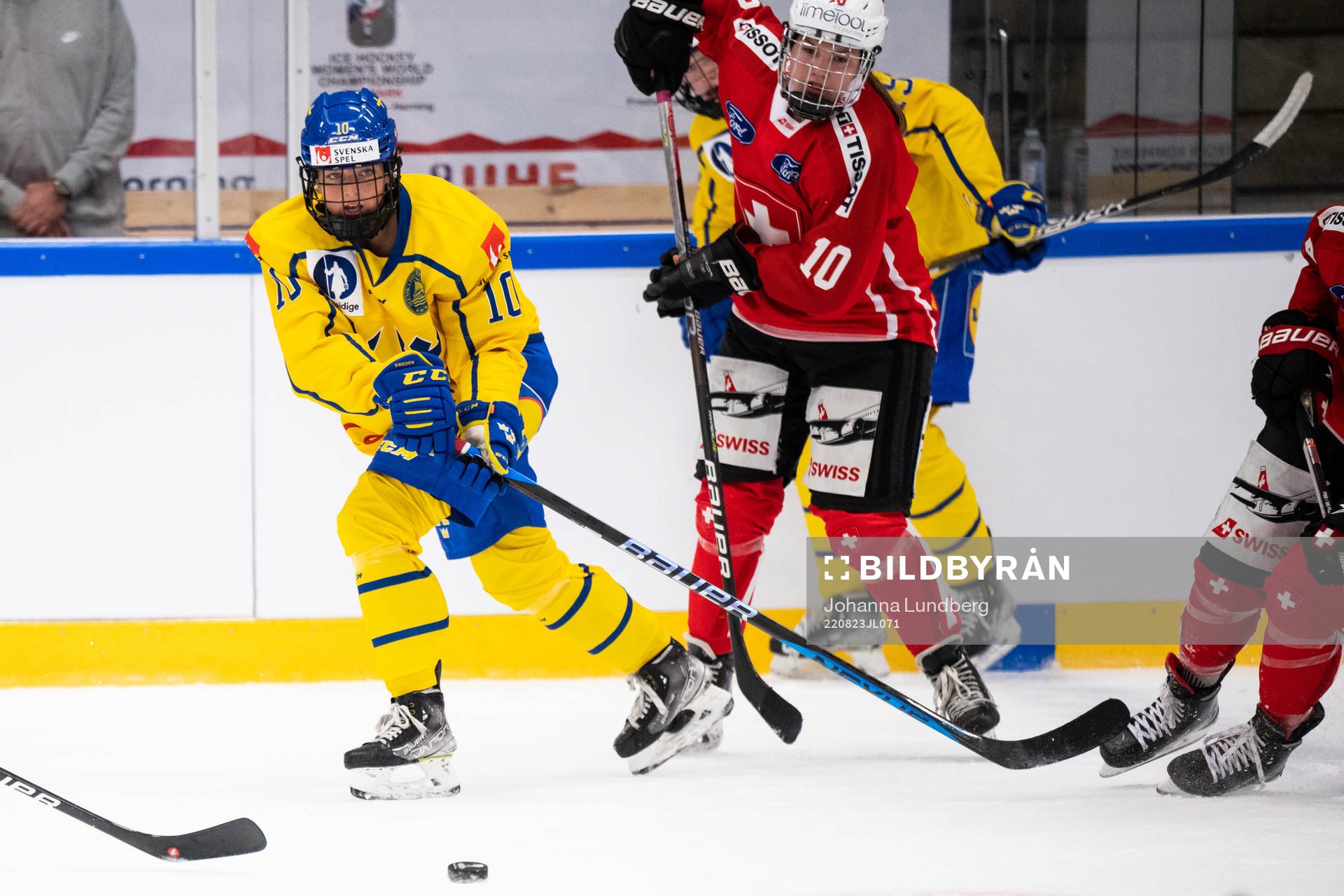 Mina Waxin of Sweden