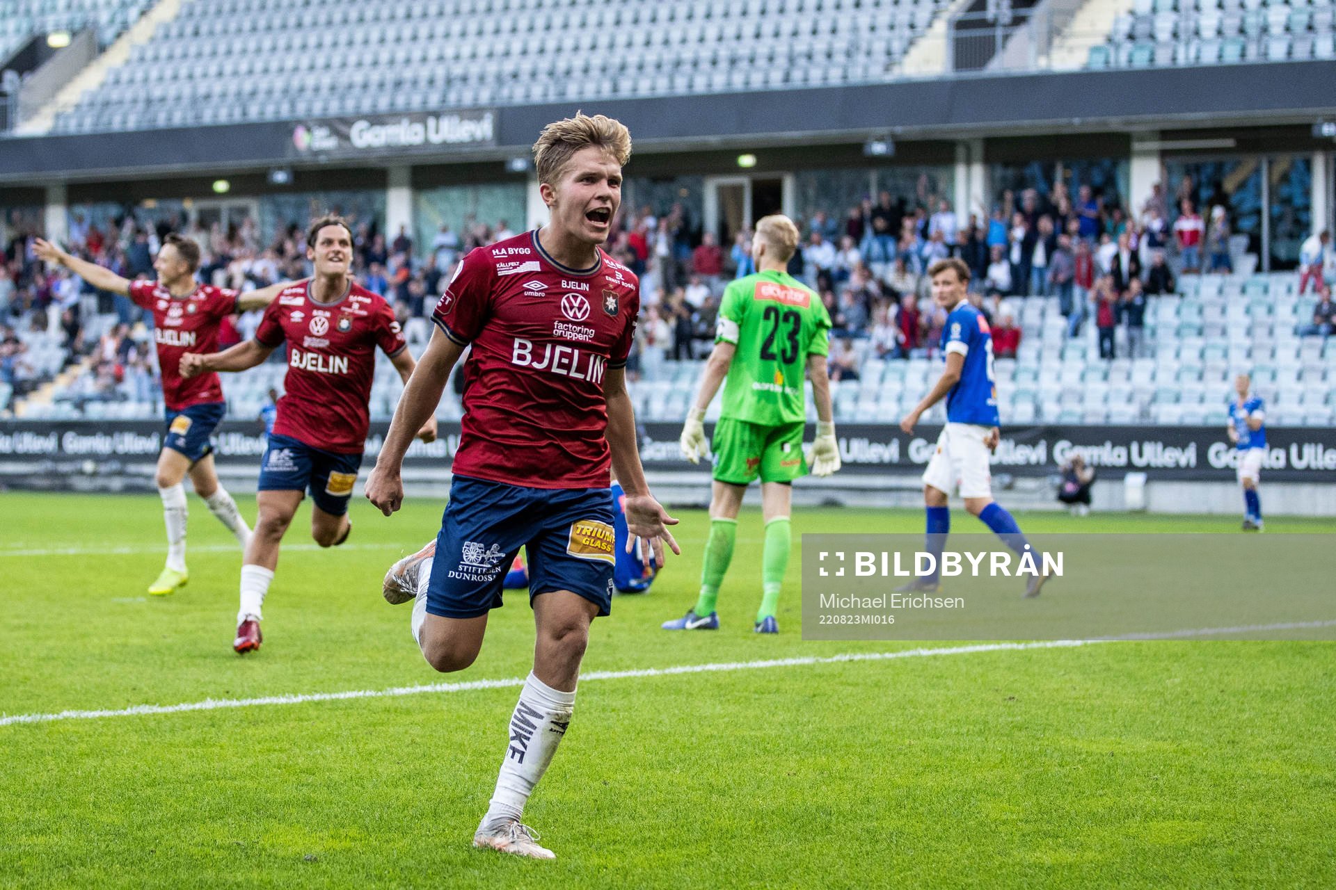 Örgrytes Isak Dahlqvist jublar