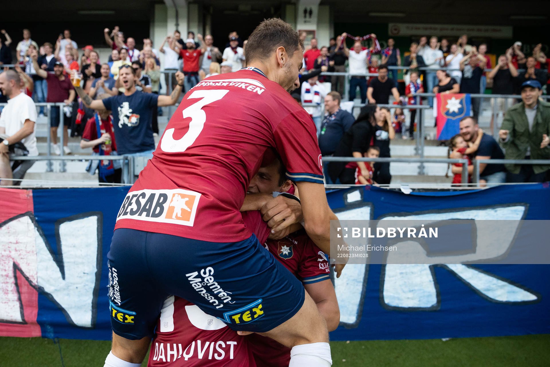 Örgrytes Isak Dahlqvist jublar