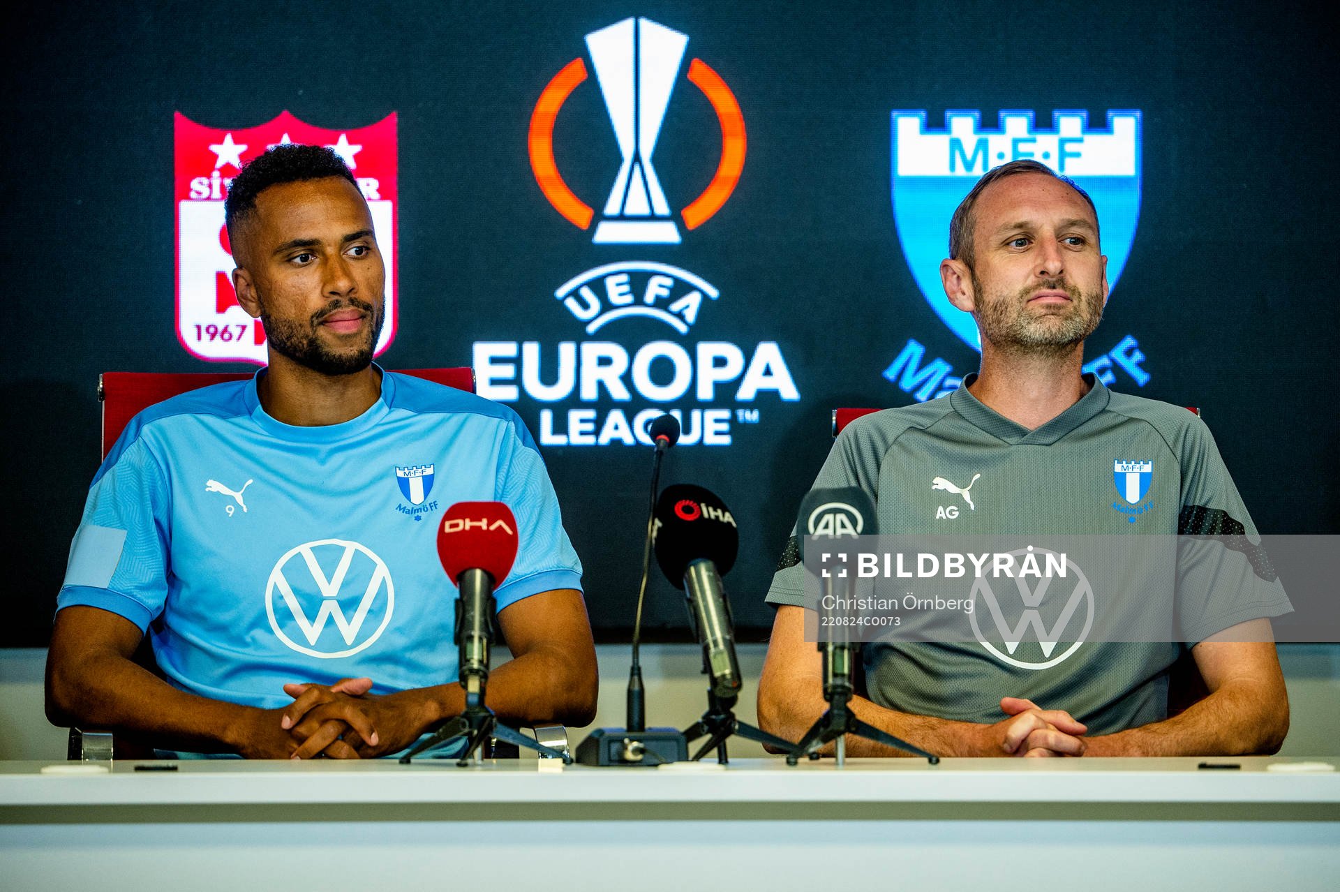 Isaac Kiese Thelin and head coach and sport director