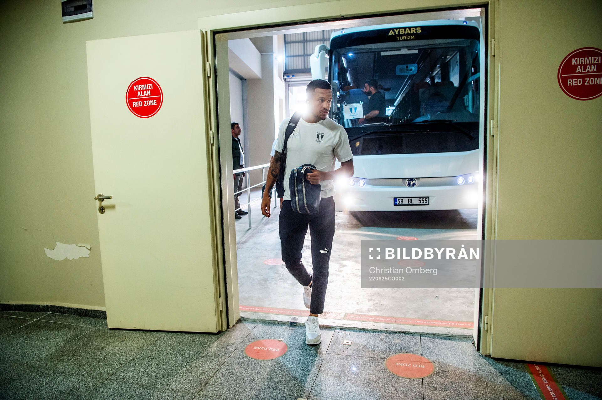 Martin Olsson of Malmö FF arriving