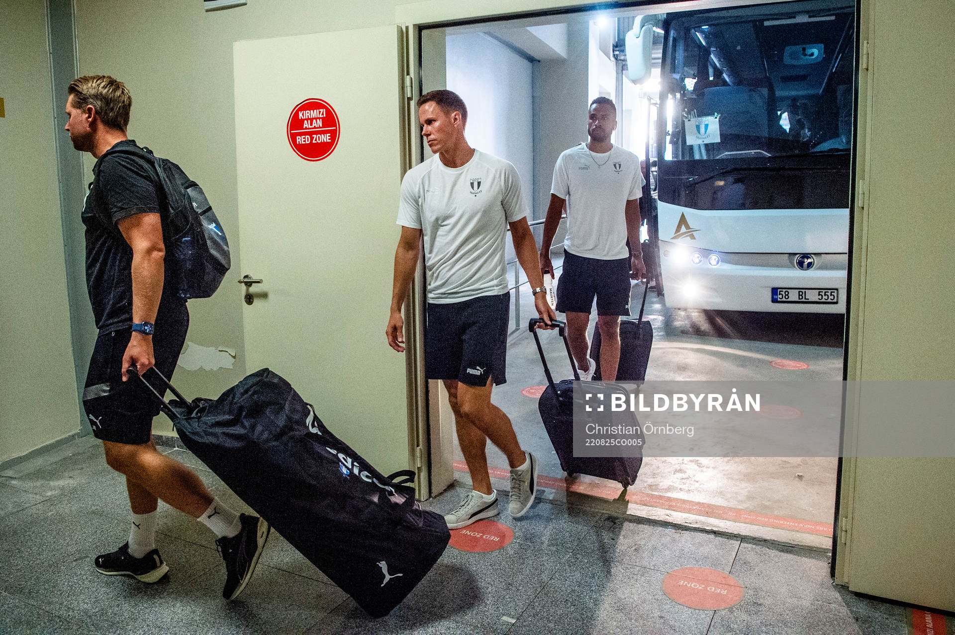 Felix Beijmo and Isaac Kiese Thelin of Malmö FF arriving