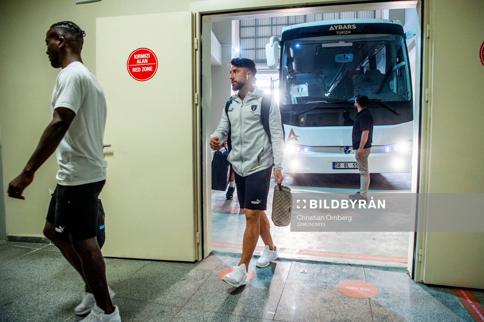 Moustafa Zeidan of Malmö FF arriving