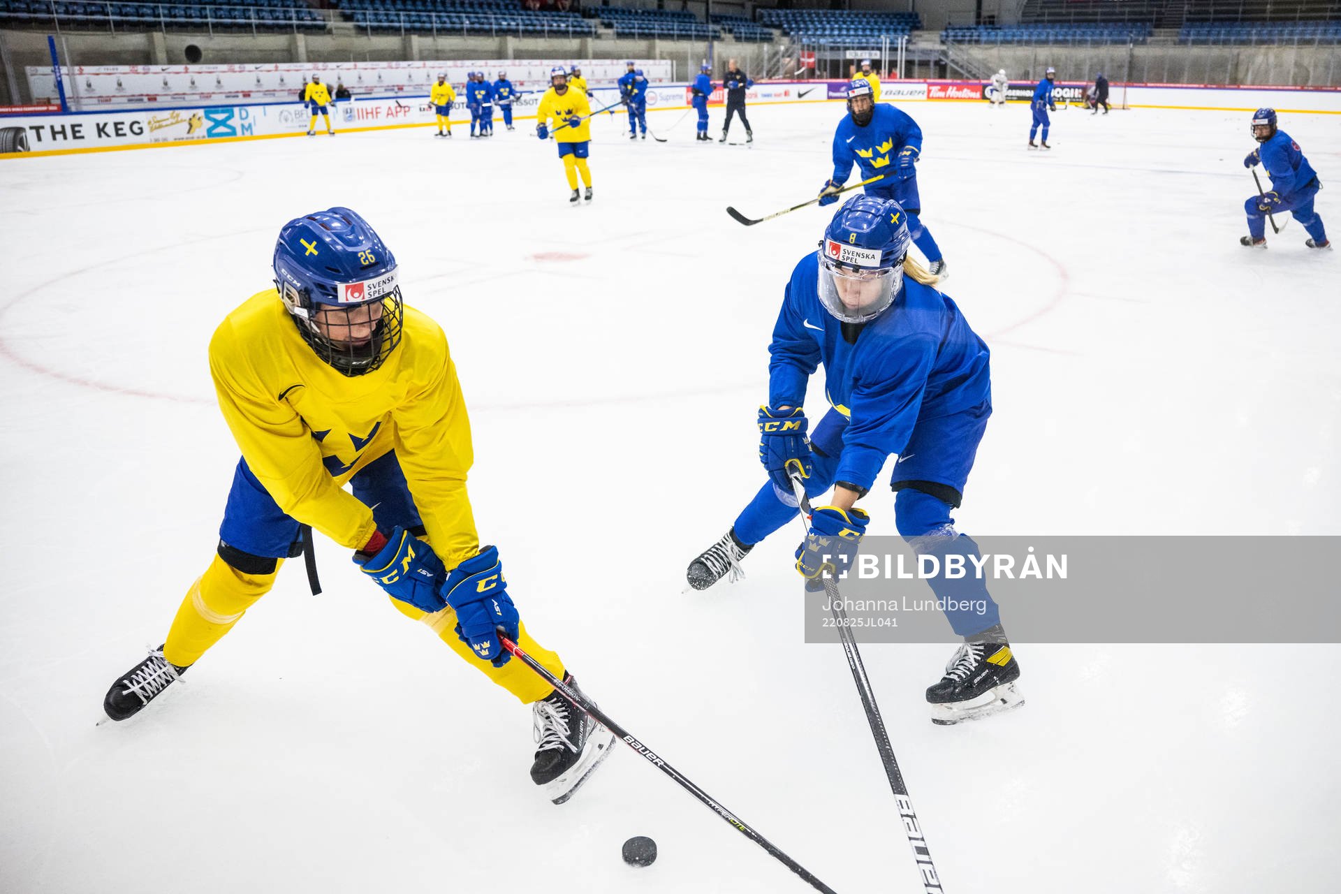 Hanna Olsson and Ebba Berglund of Sweden at a practice