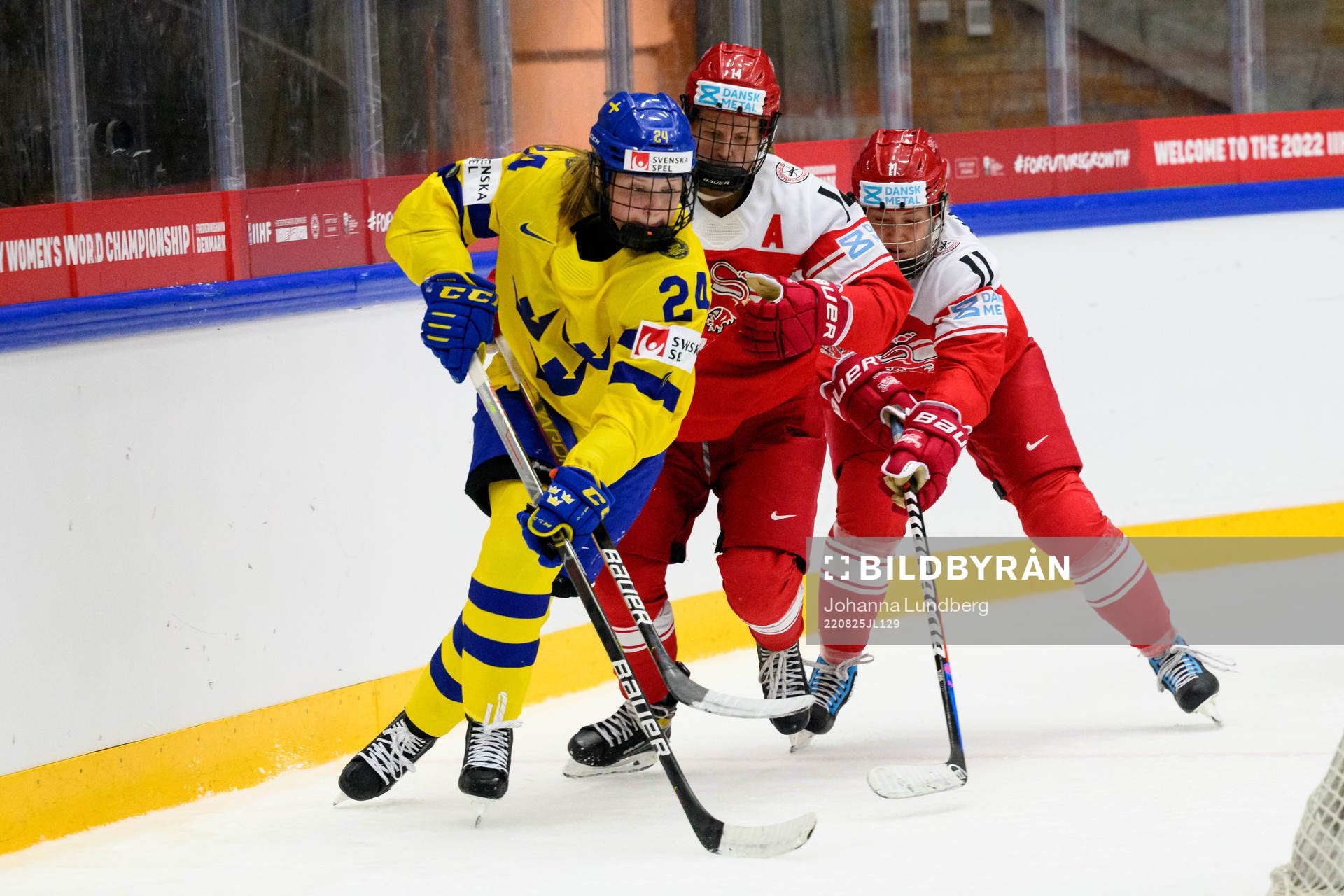 Felizia Wikner-Zienkiewicz of Sweden and Nicoline Jensen