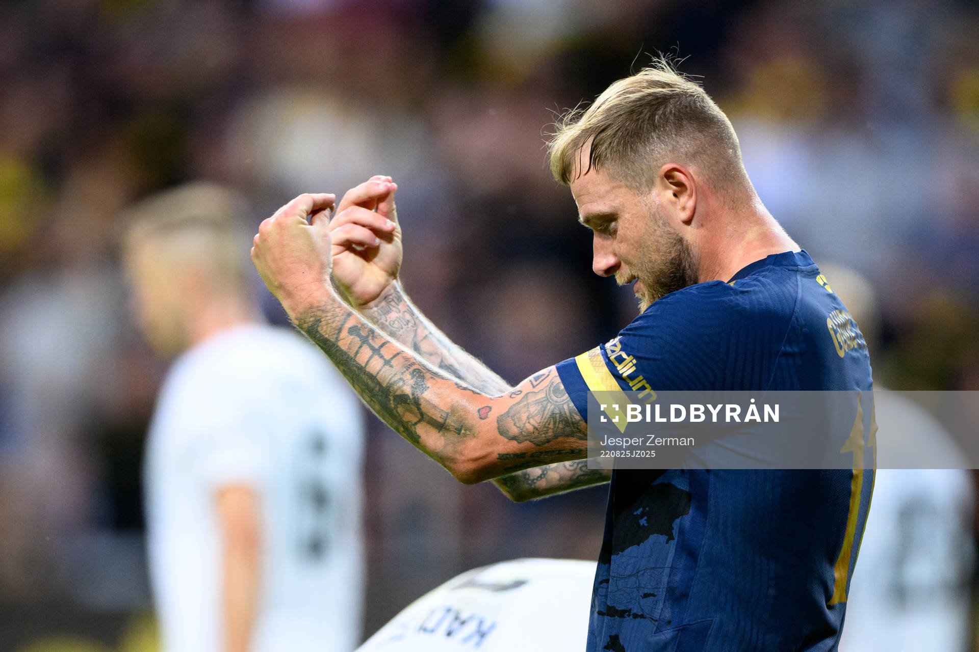 John Guidetti of AIK reacts
