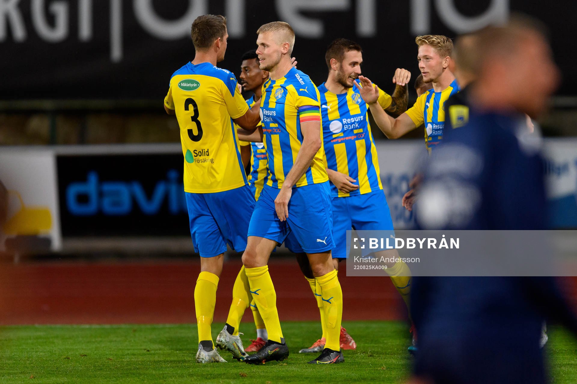 Eskilsminnes spelare jublar