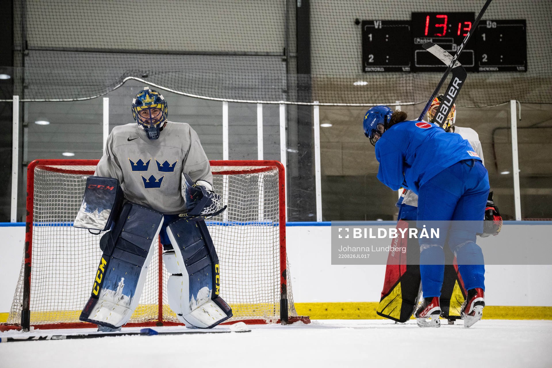 goaltender Ida Boman, goaltender Ellen Jonsson and Emma