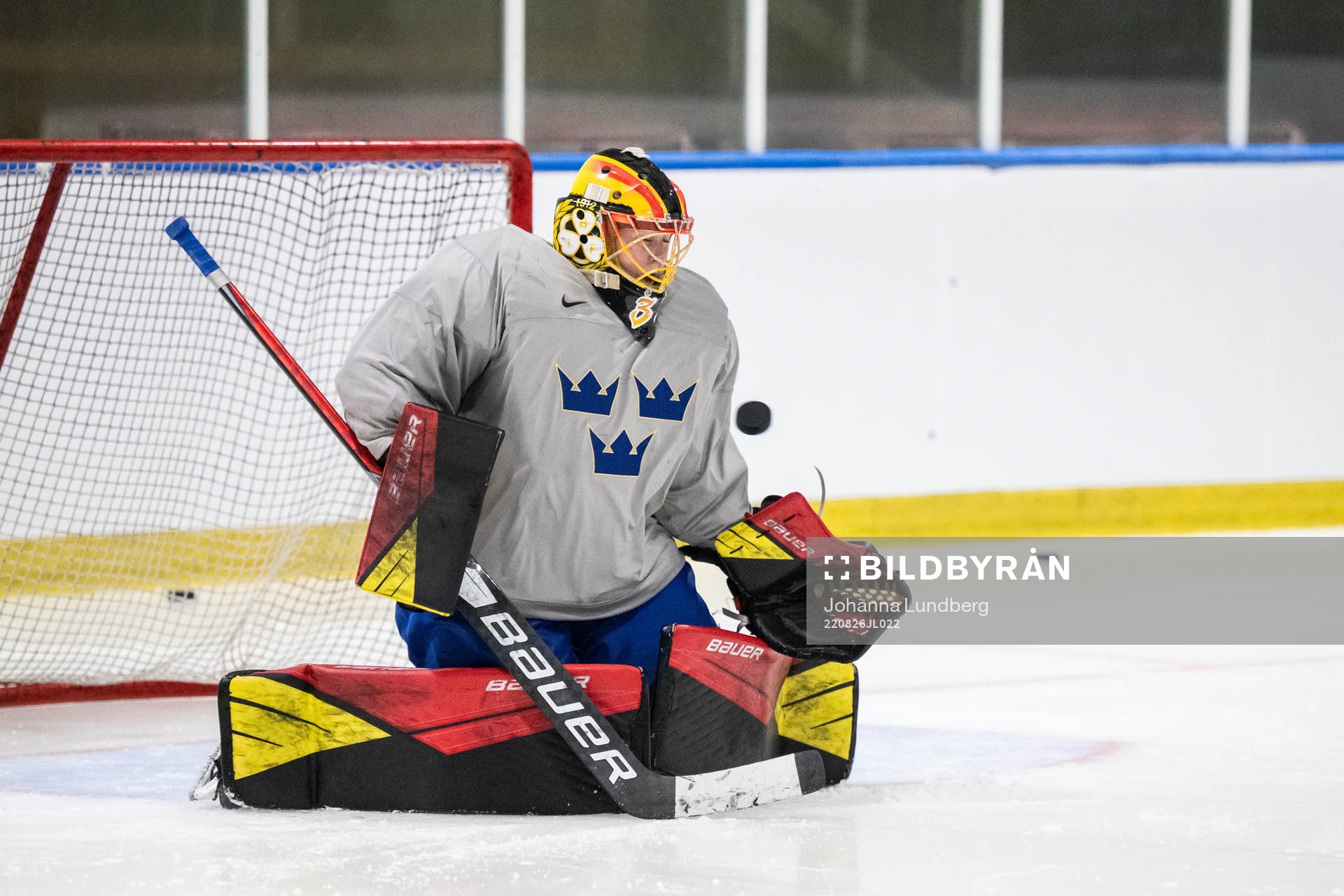 goaltender Ellen Jonsson of Sweden at a practice session