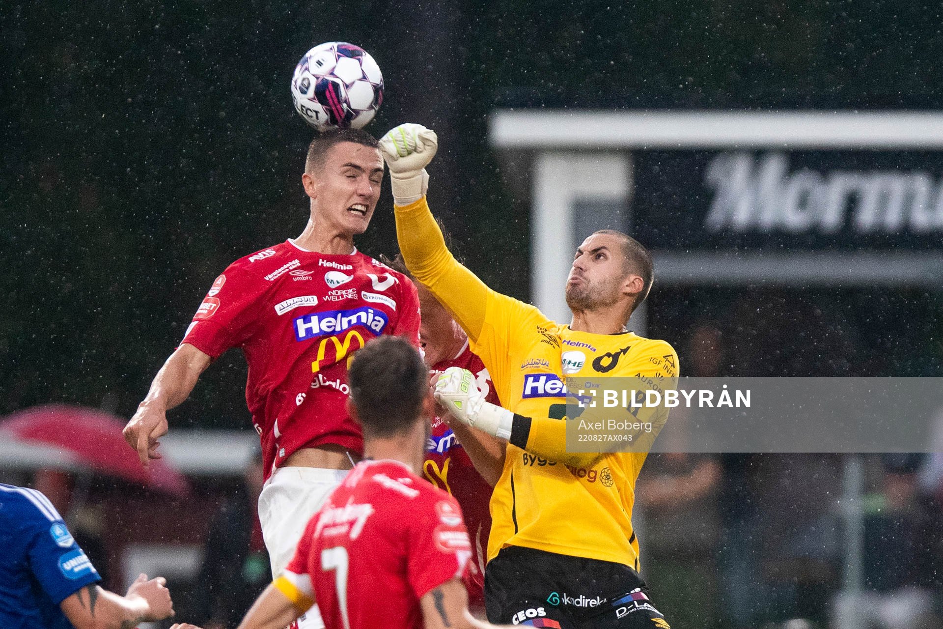 Degerfors målvakt Alfie Malik Whiteman och Albin Mörfelt