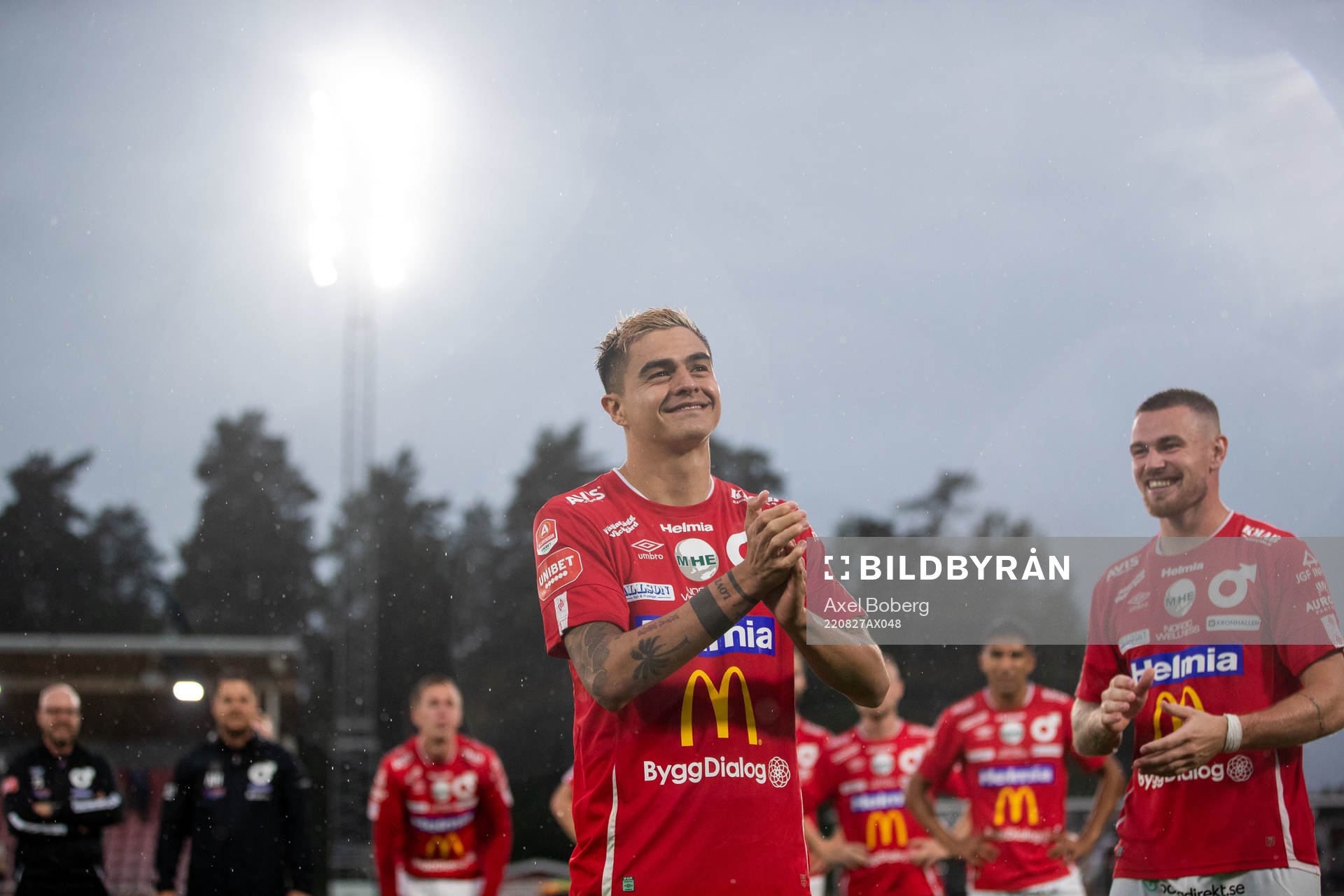 Degerfors Diego Campos och Rasmus Örqvist jublar