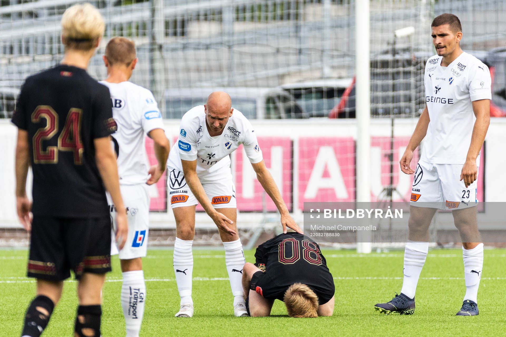 Brommapojkarnas Gustav Sandberg Magnusson skadad