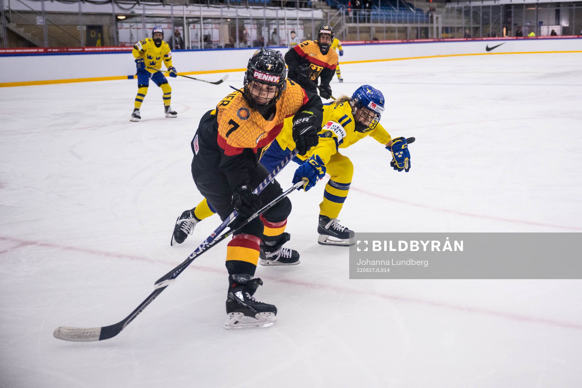 Franziska Feldmeier of Germany and Josefin Bouveng of Sweden