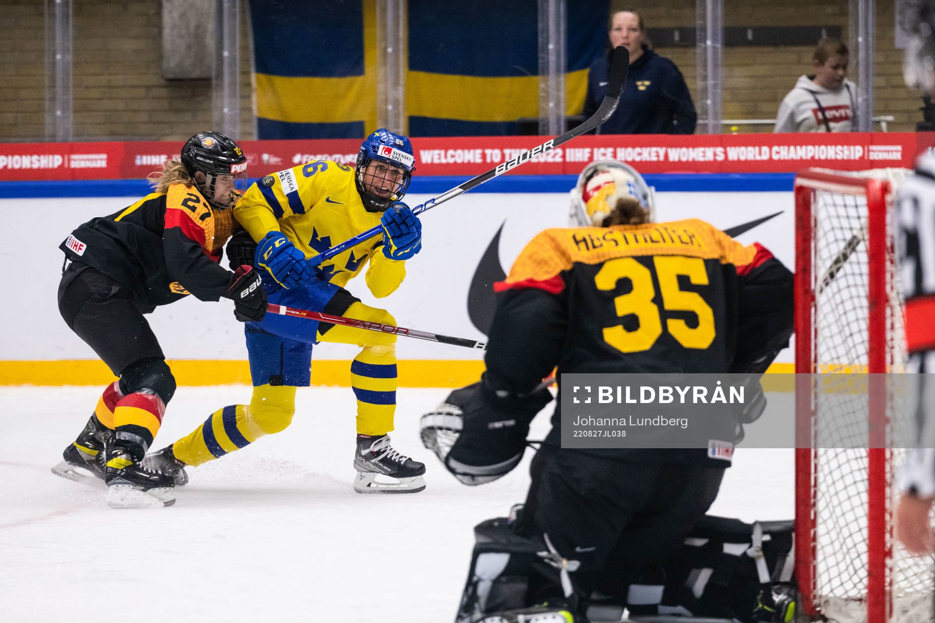 Heidi Strompf and goaltender Sandra Abstreiter of Germany