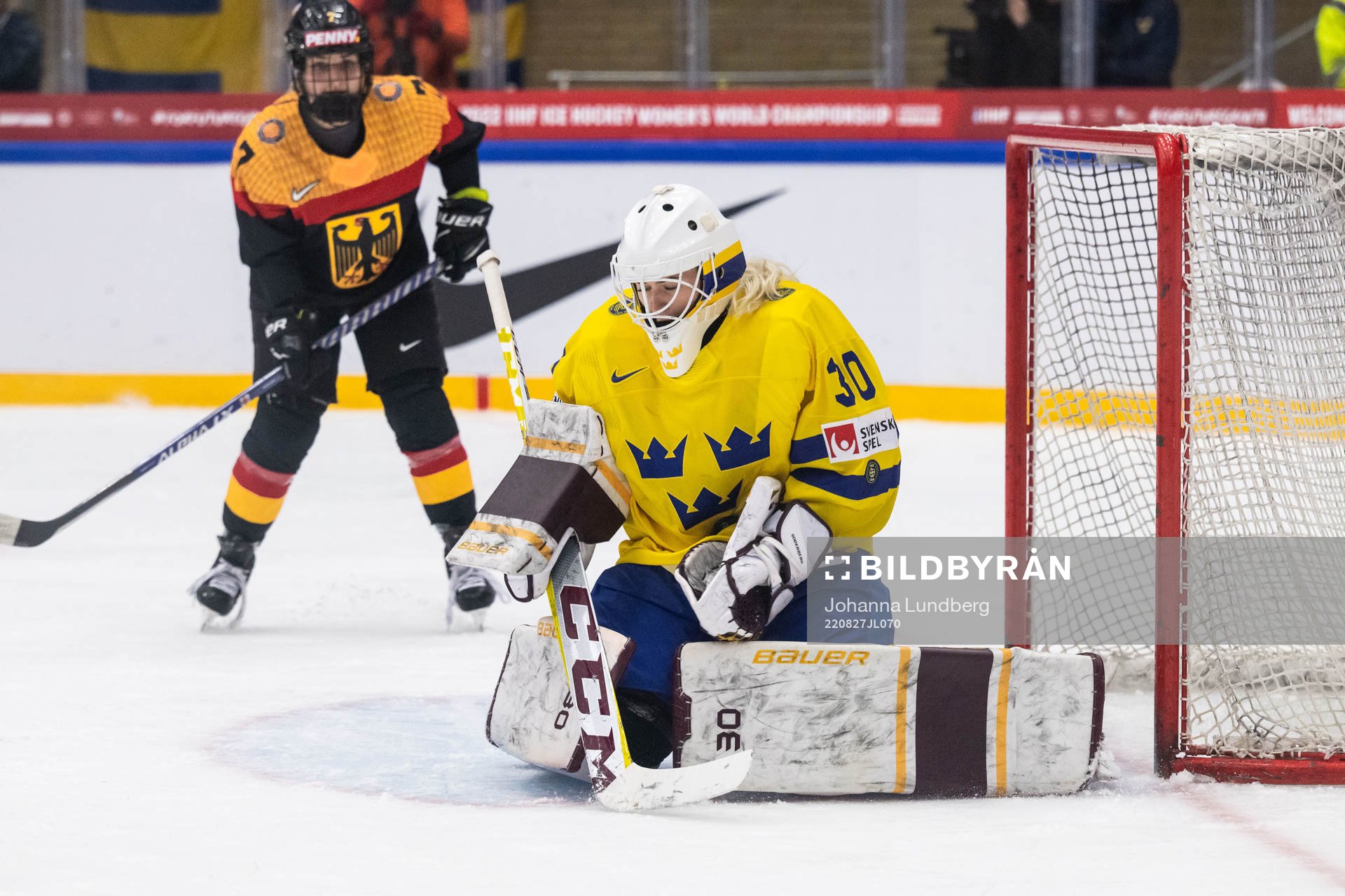 Goaltender Emma Söderberg of Sweden