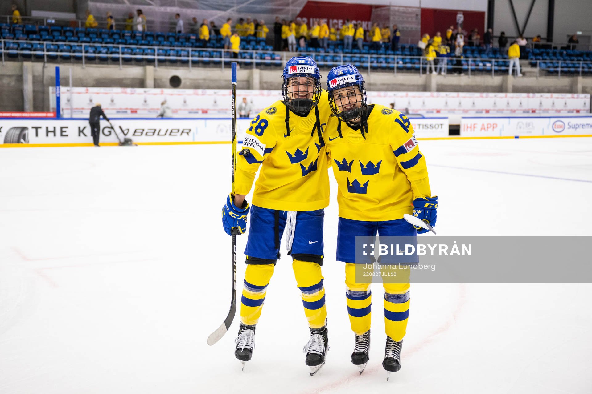 Michelle Löwenhielm and Linnea Johansson of Sweden