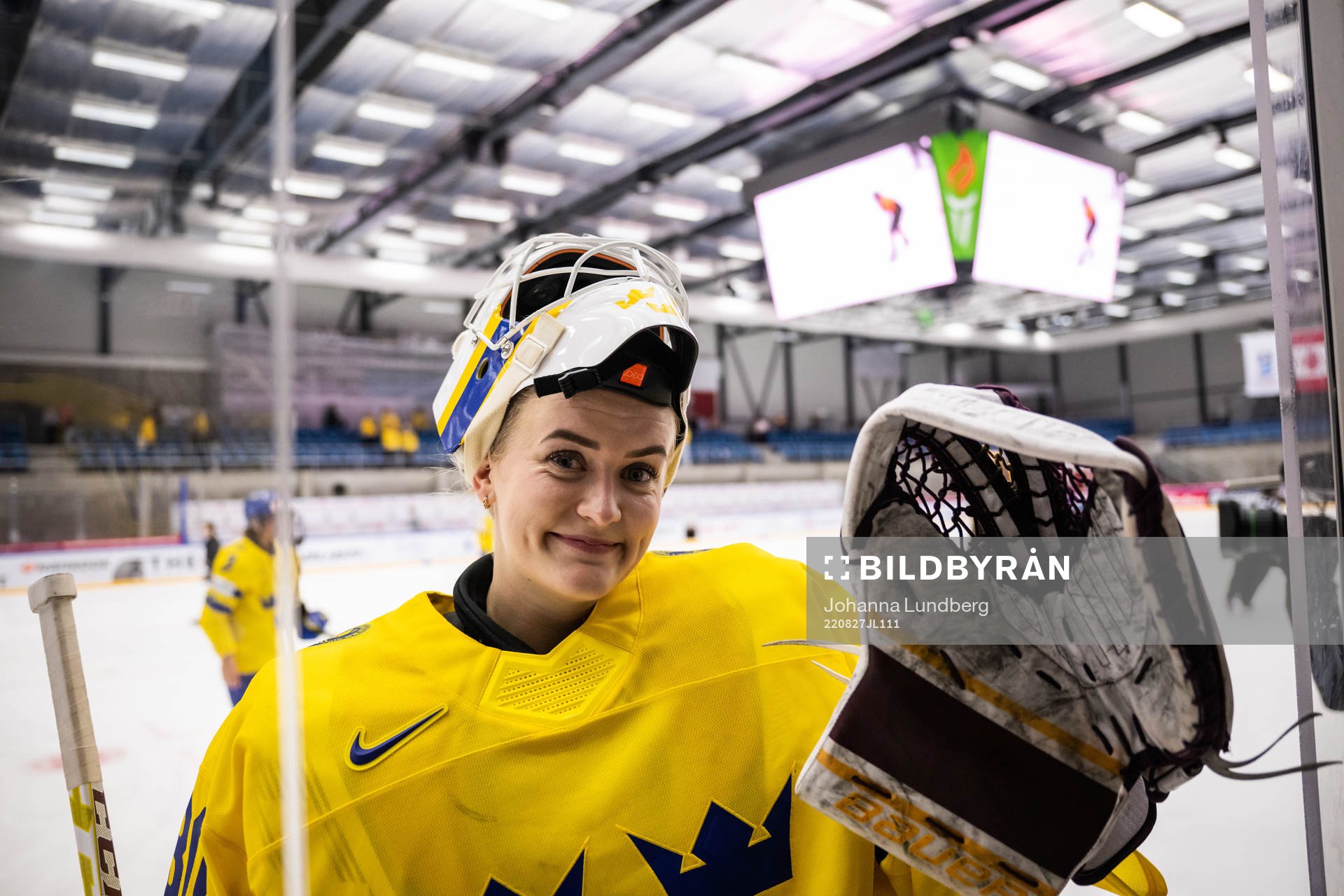 goaltender Emma Söderberg of Sweden