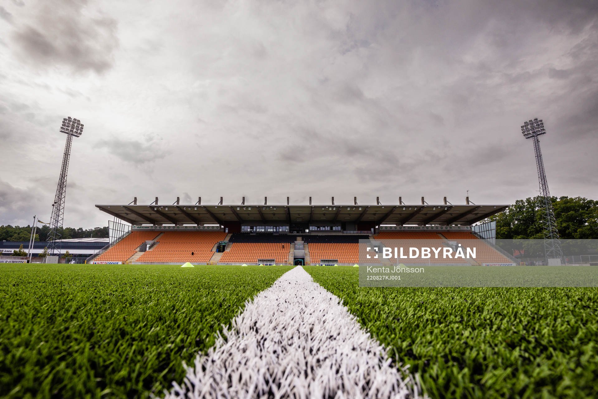 Iver Arena  med konstgräsplan inför fotbollsmatchen i Superettan mellan Västerås SK och Örgryte den 27 augusti 2022 i Västerås. 