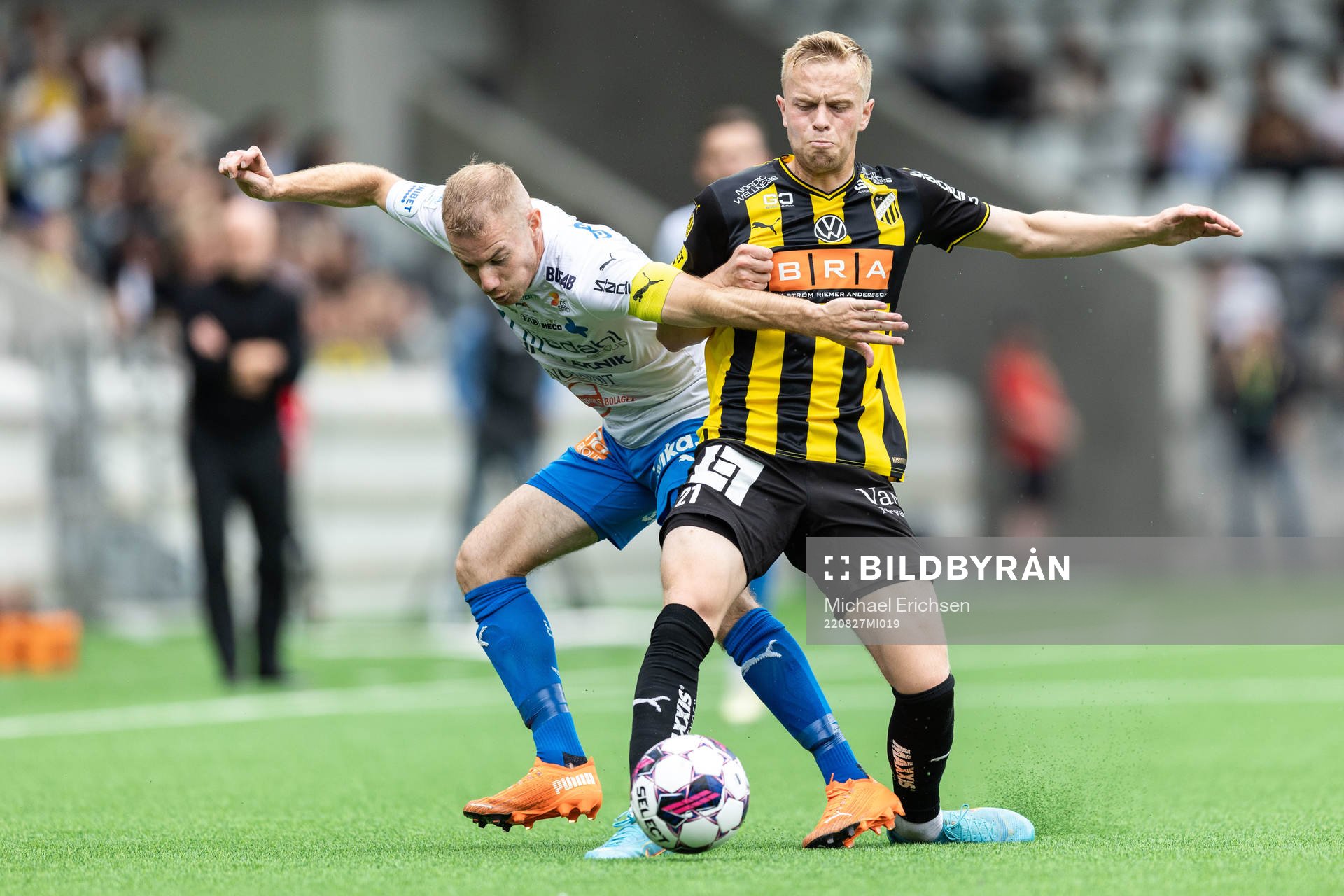 Värnamos Freddy Winsth och Häckens Tomas Olai Totland