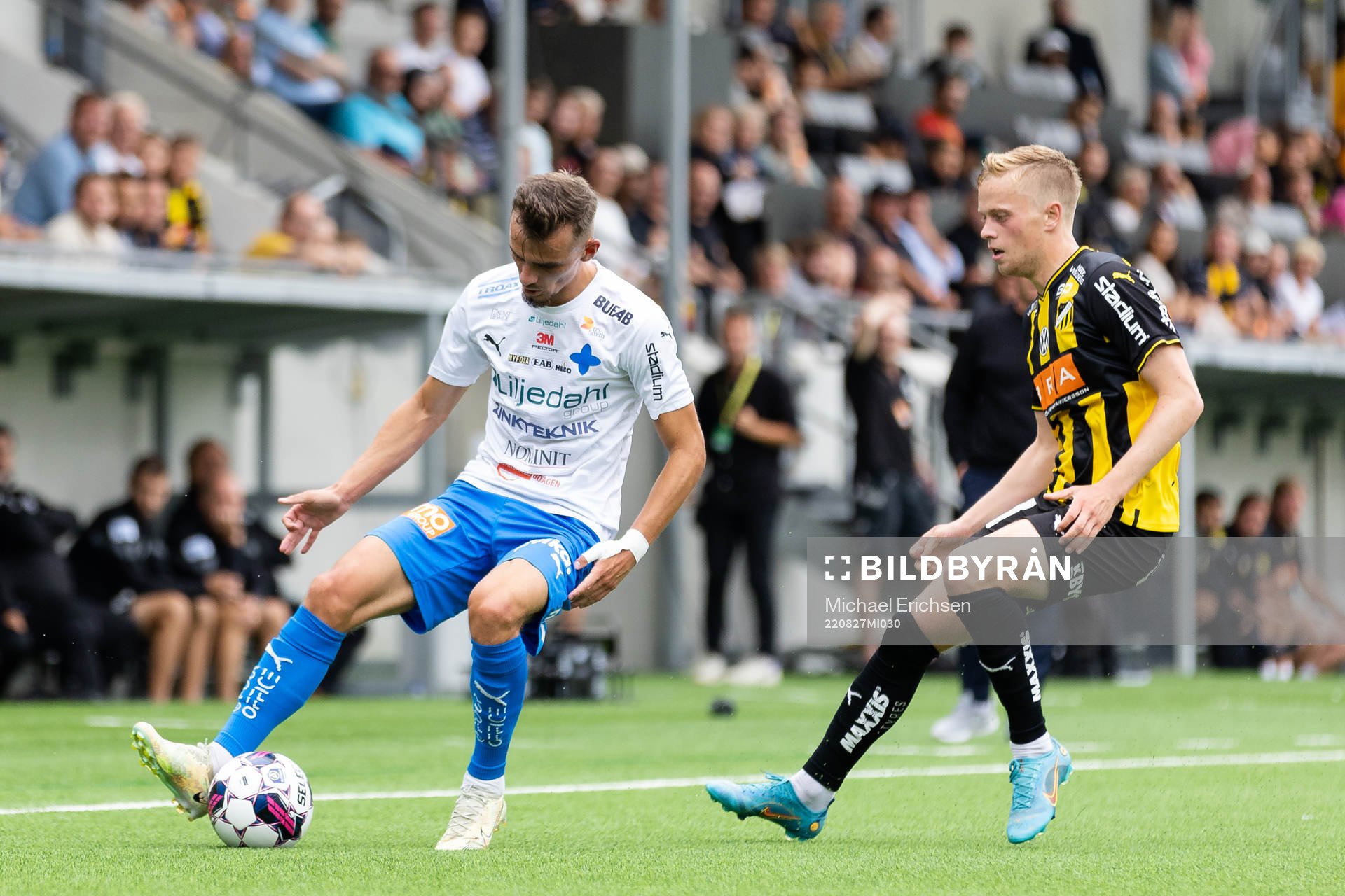 Värnamos Ajdin Zeljkovic och Häckens Tomas Totland