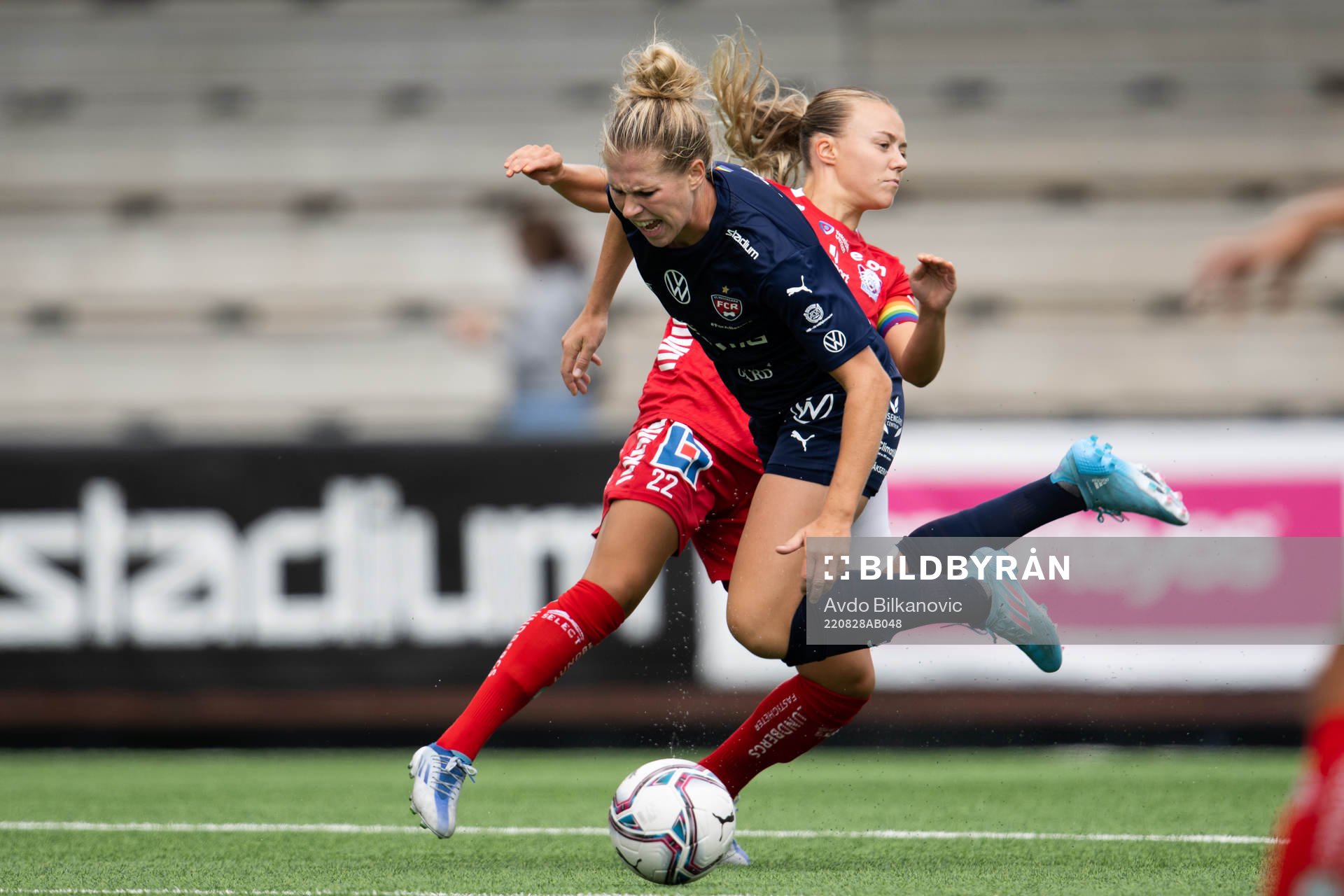 Rosengårds Rebecca Knaak och Linköpings Olga Ahtinen