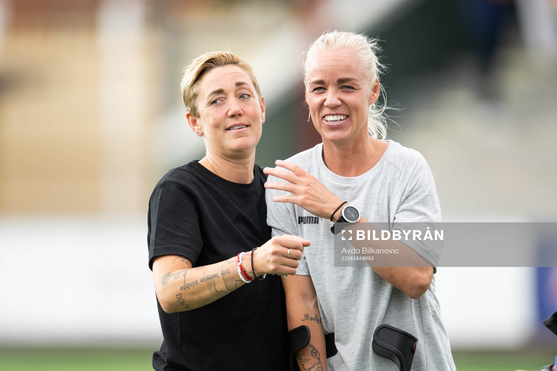 Rosengårds sportchef Therese Sjögran och assisterande tränare Caroline Seger under fotbollsmatchen i Damallsvenskan mellan FC Rosengård och Linköping den 28 augusti 2022 i Malmö. 