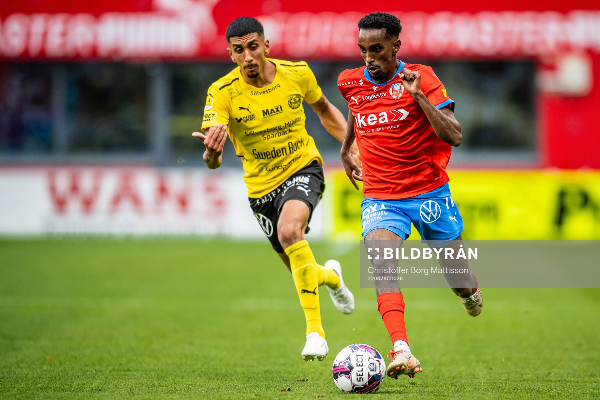 Mjällbys Amir Al-Ammari och Helsingborgs Taha Abdi Ali