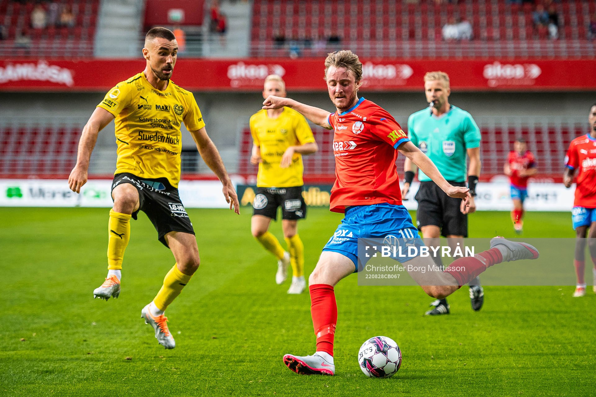 Mjällbys Carlos Moros Gracia och Helsingborgs Rasmus