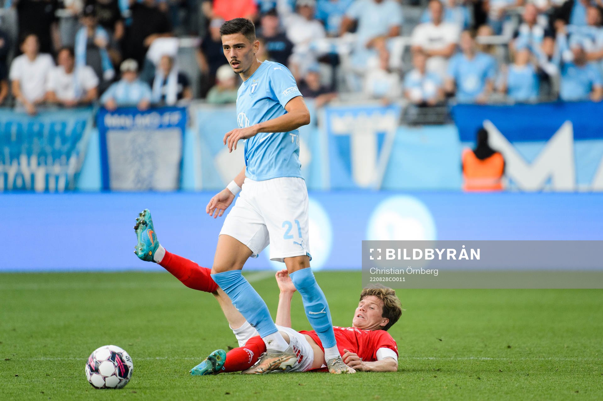 Malmö FFs Dennis Hadzikadunic och Kalmars Oliver Berg