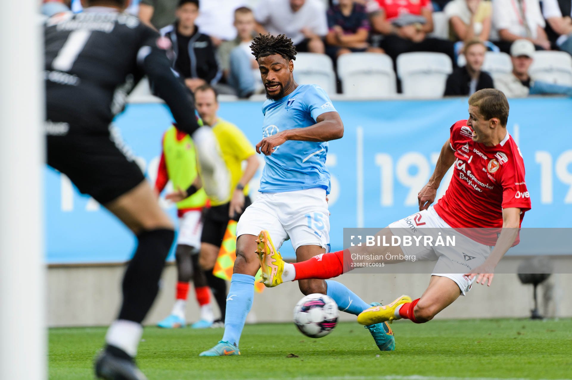 Malmö FFs Joseph Ceesay och Kalmars David Kristjan Olafsson