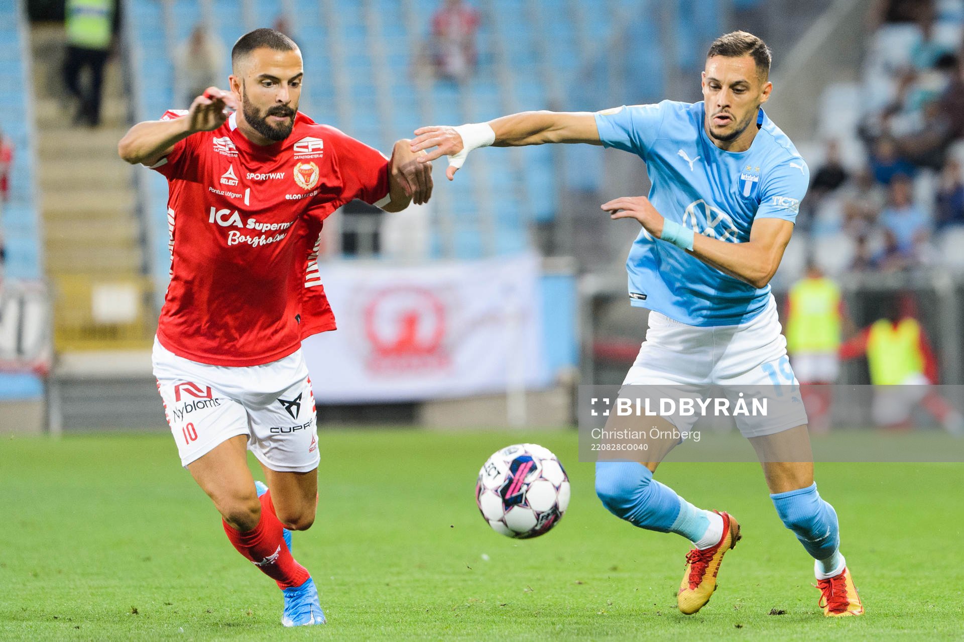 Kalmars Filip Sachpekidis och Malmö FFs Veljko Birmancevic