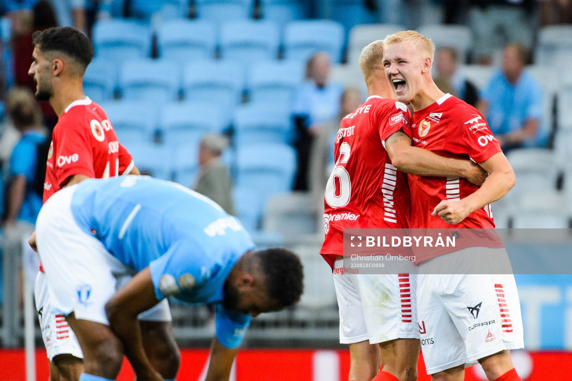 Kalmars Carl Gustafsson och Rasmus Sjöstedt jublar