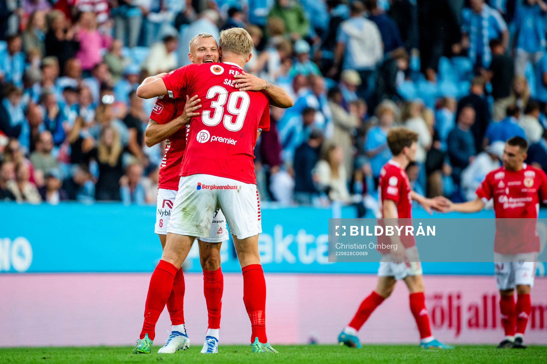 Kalmars Rasmus Sjöstedt och Lars Sætra jublar