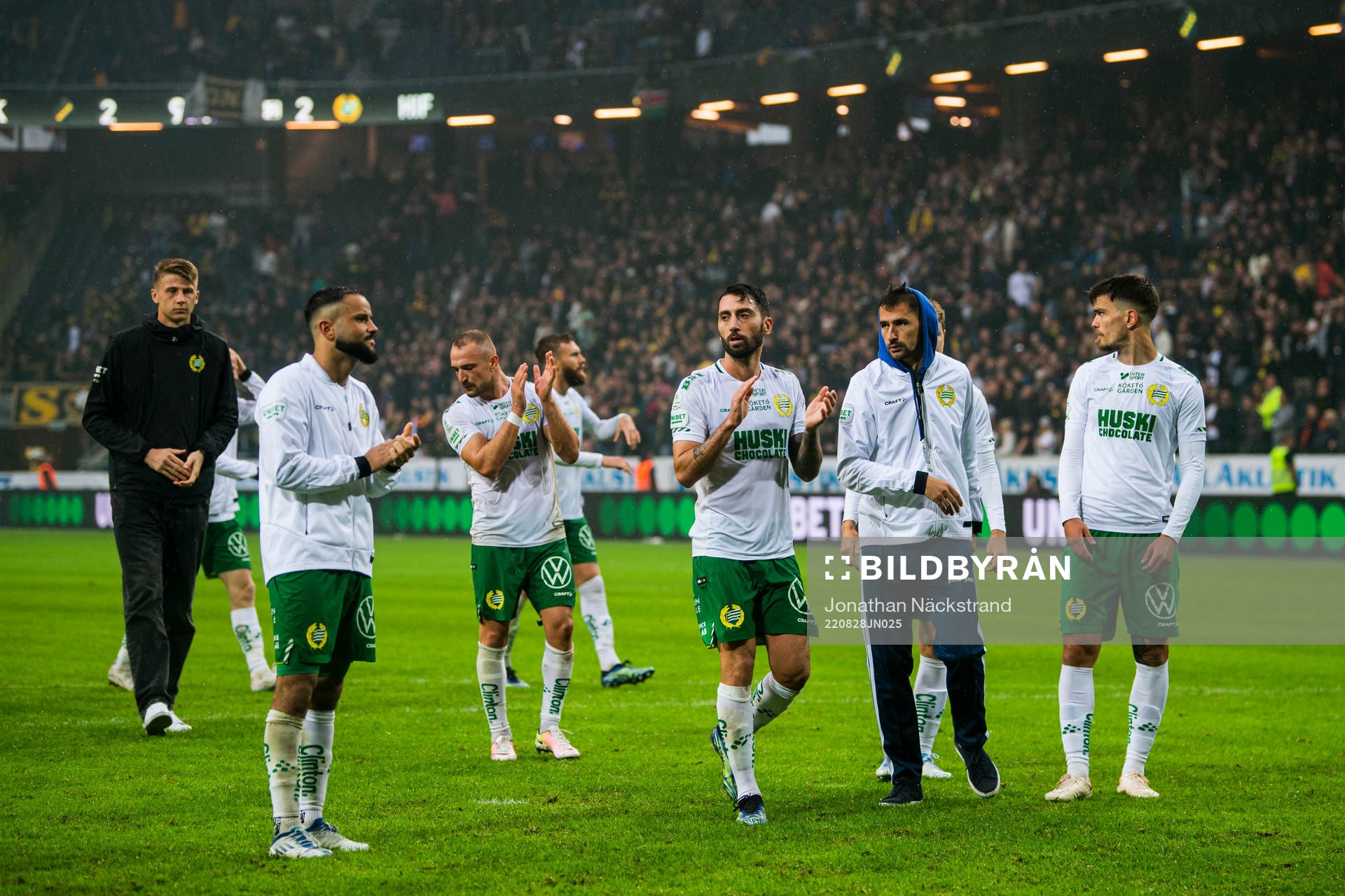 Hammarbys spelare tackar publiken