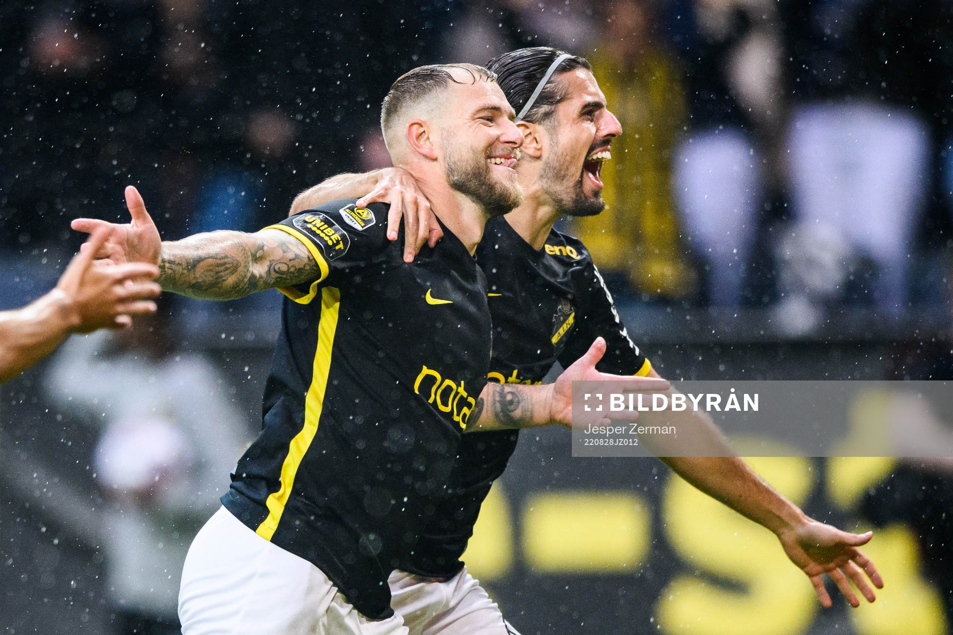 AIKs John Guidetti jublar