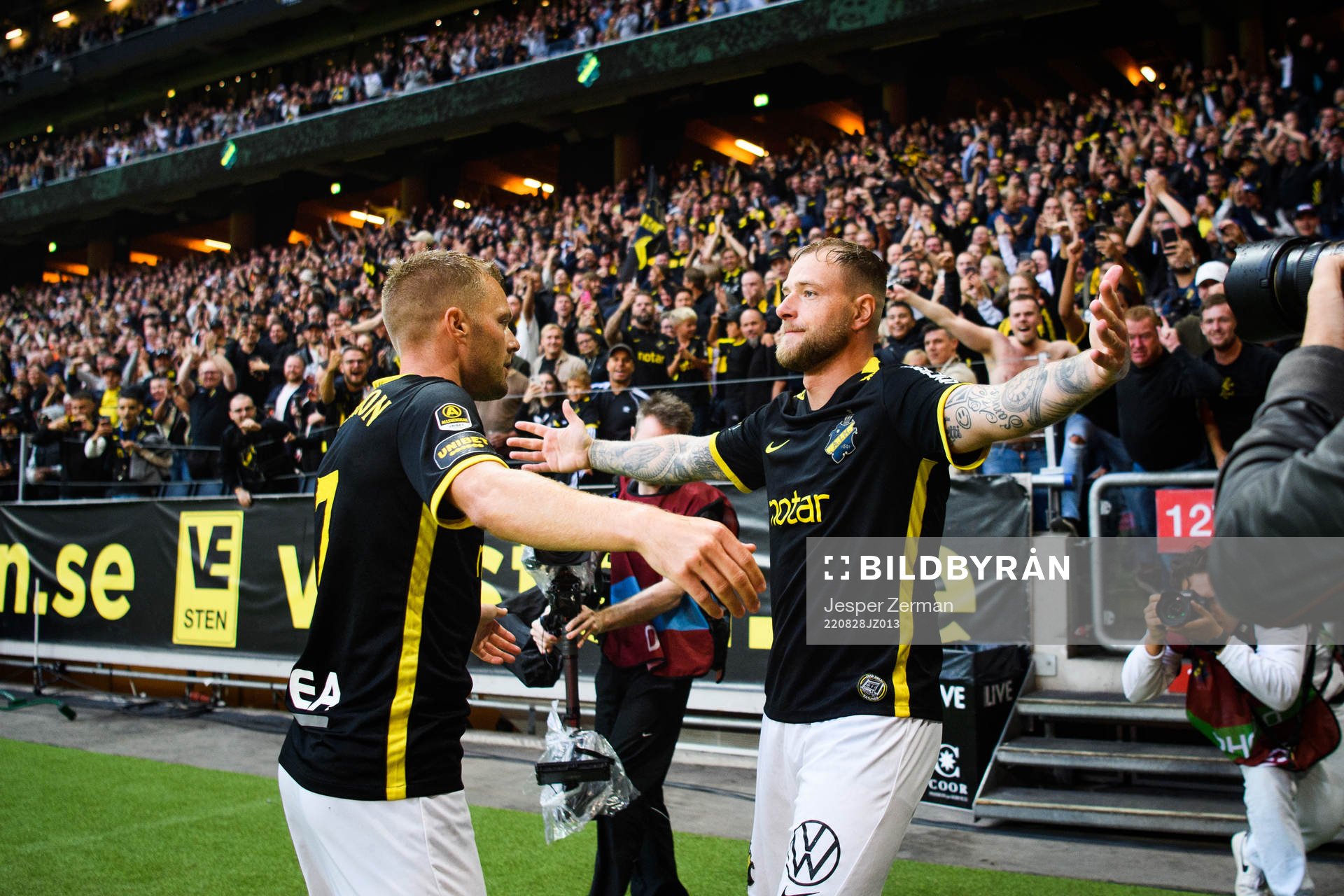 AIKs John Guidetti jublar