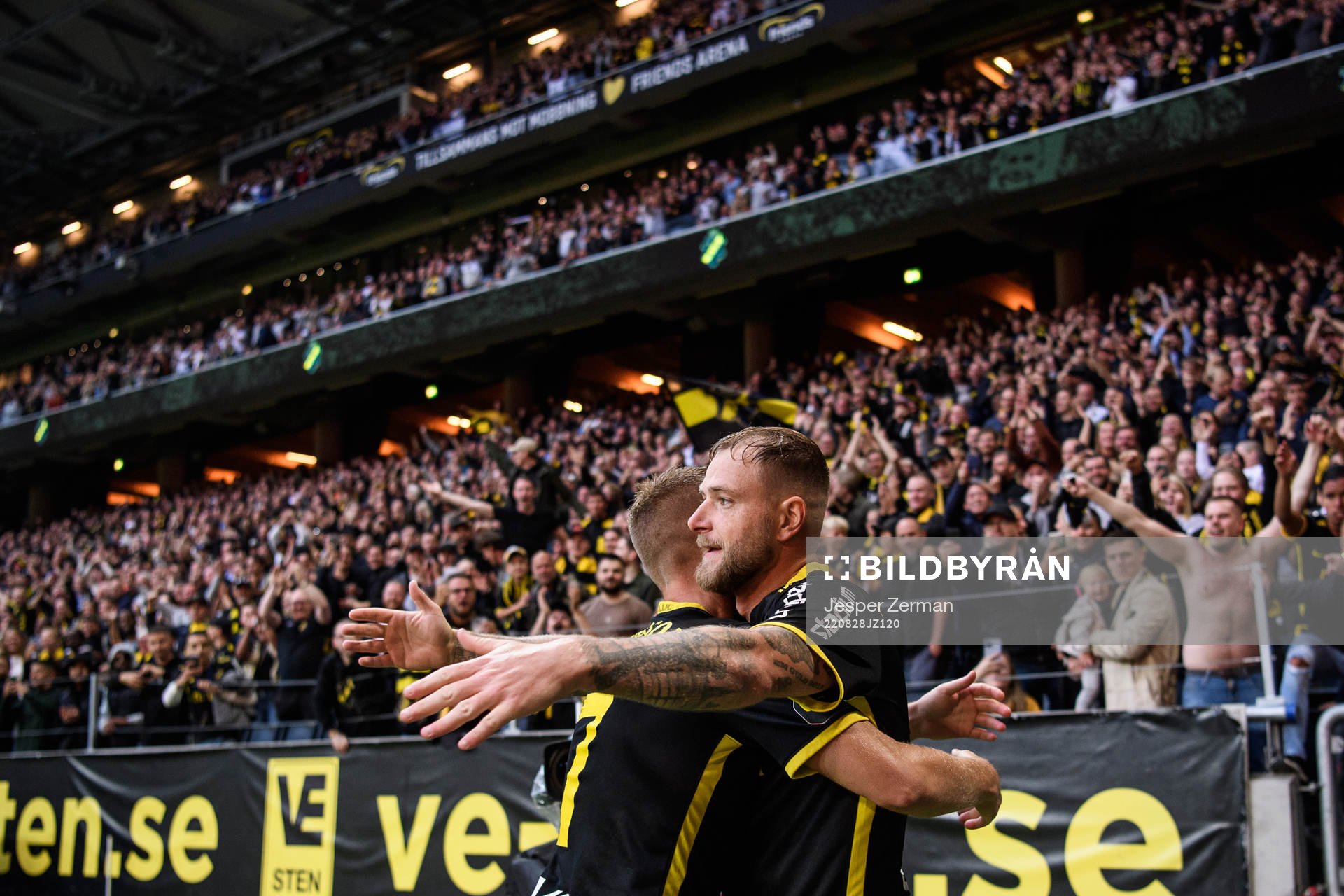AIKs John Guidetti jublar