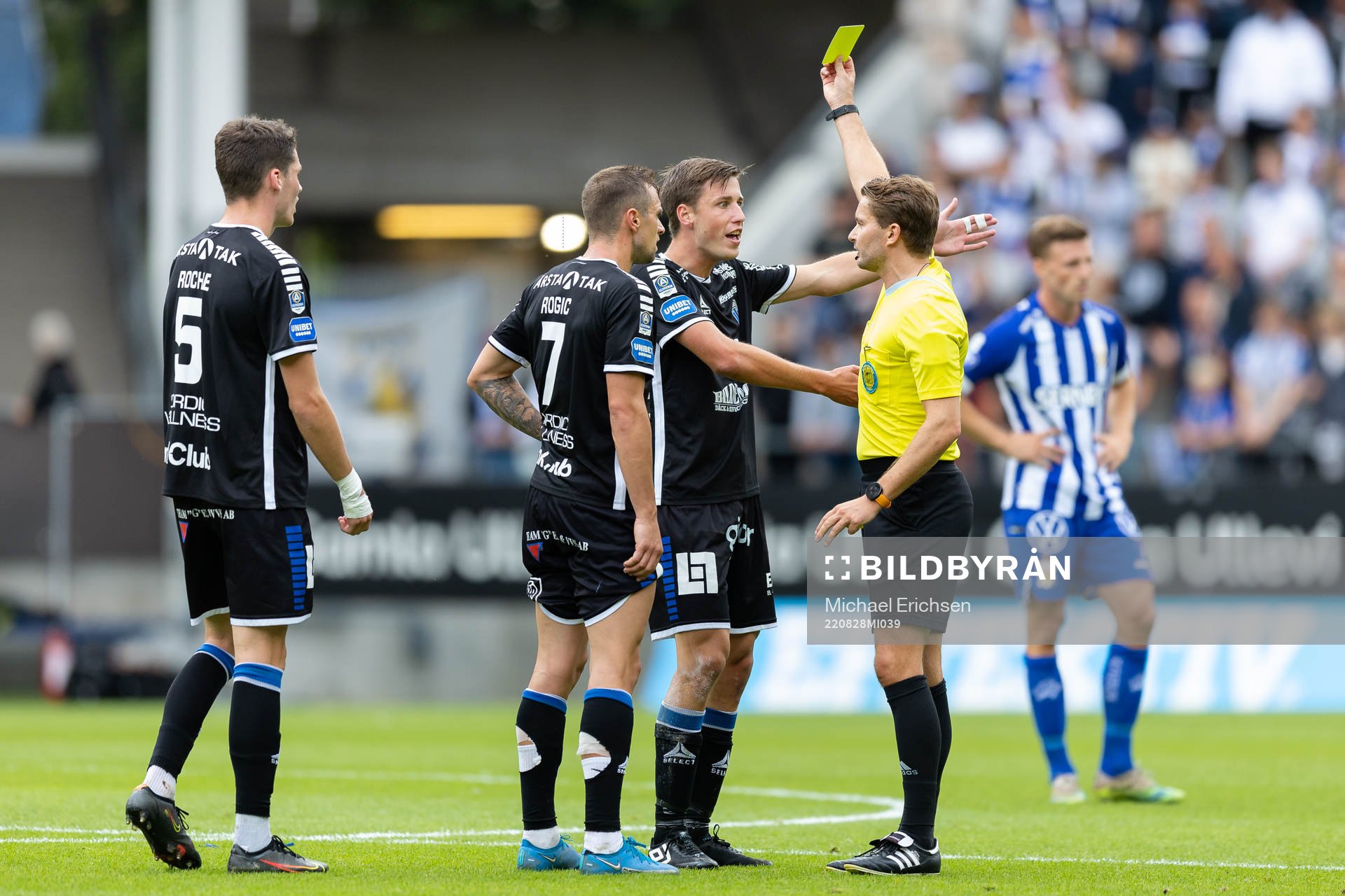 Domare Joakim Östling ger Sirius Filip Olsson en varning