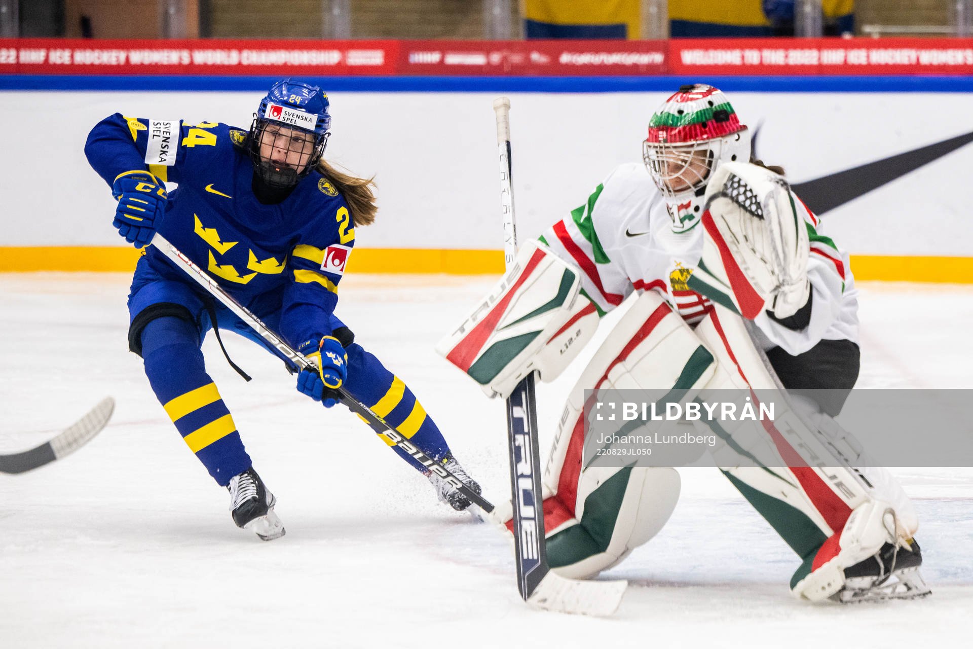 Felizia Wikner-Zienkiewicz of Sweden and goaltender Aniko