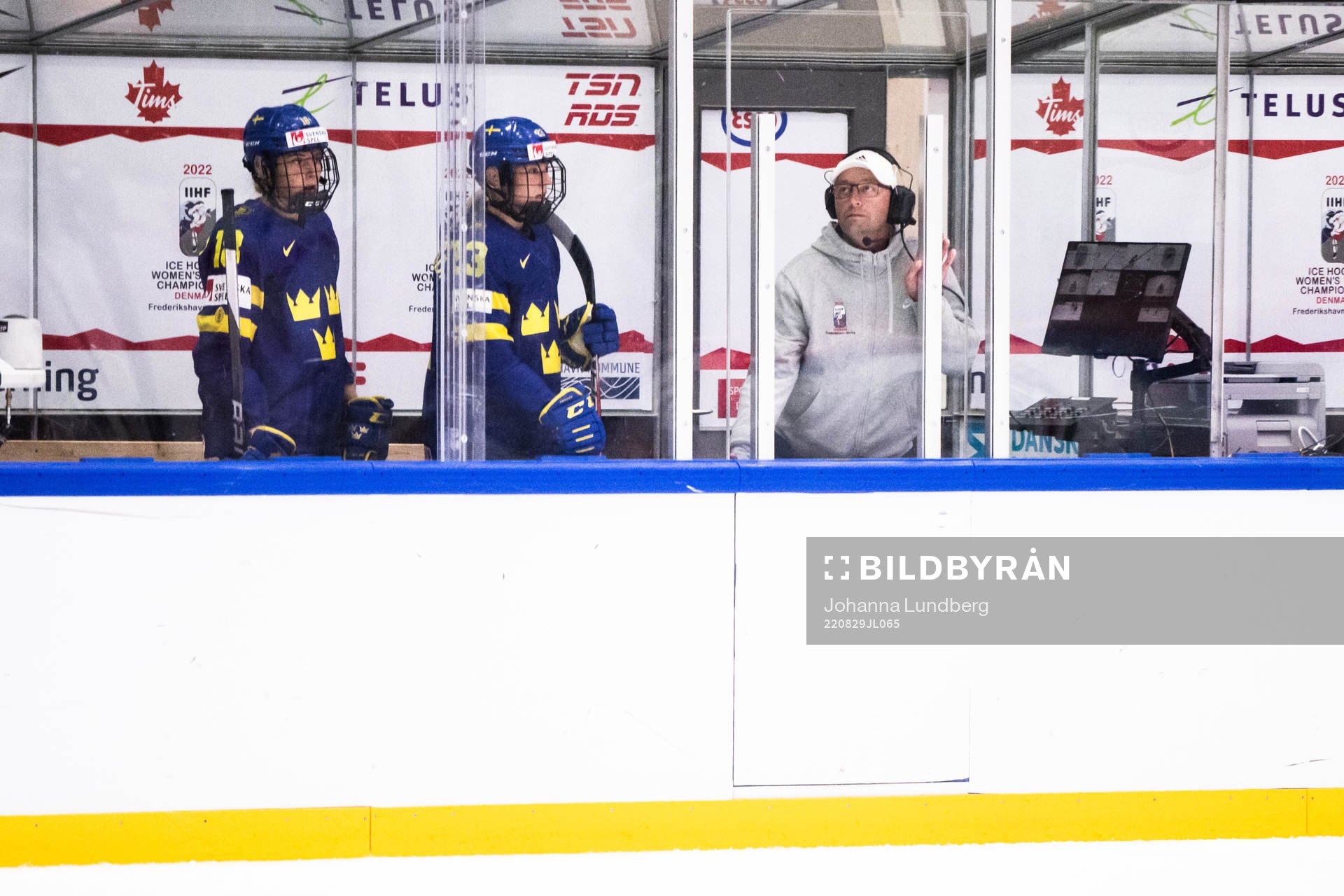 Jenny Antonsson and Thea Johansson of Sweden in the penalty